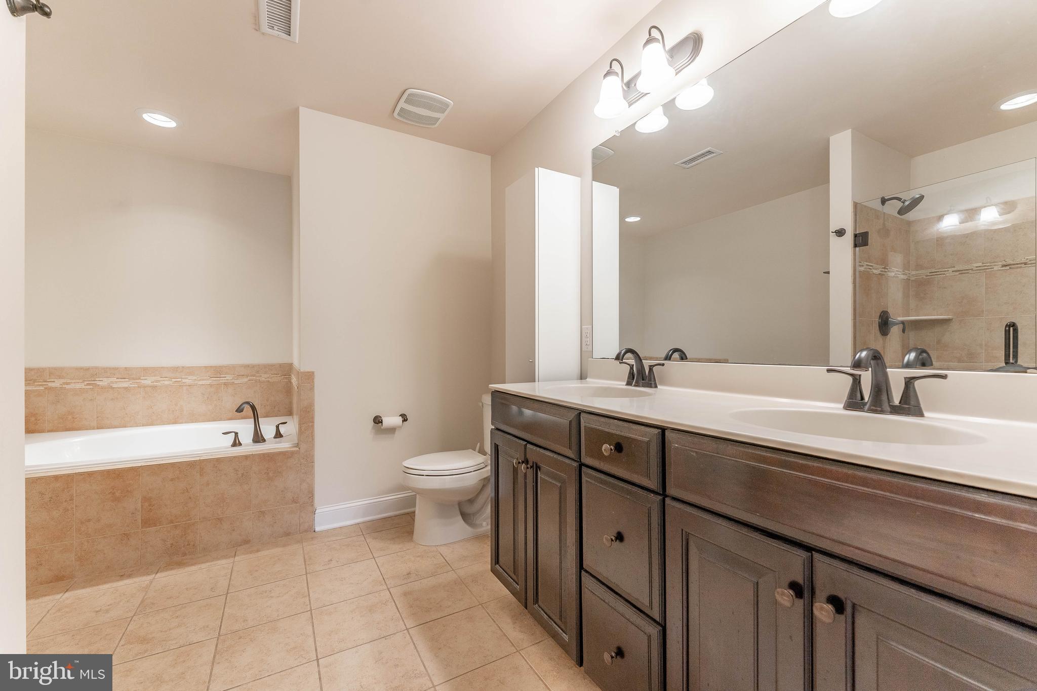 HAVERFORD COURT - Residential