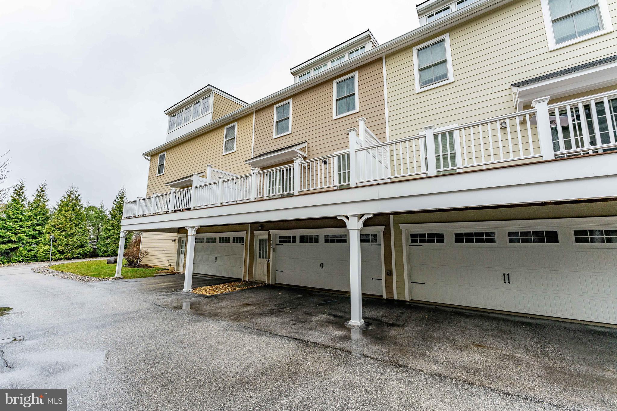 HAVERFORD COURT - Residential