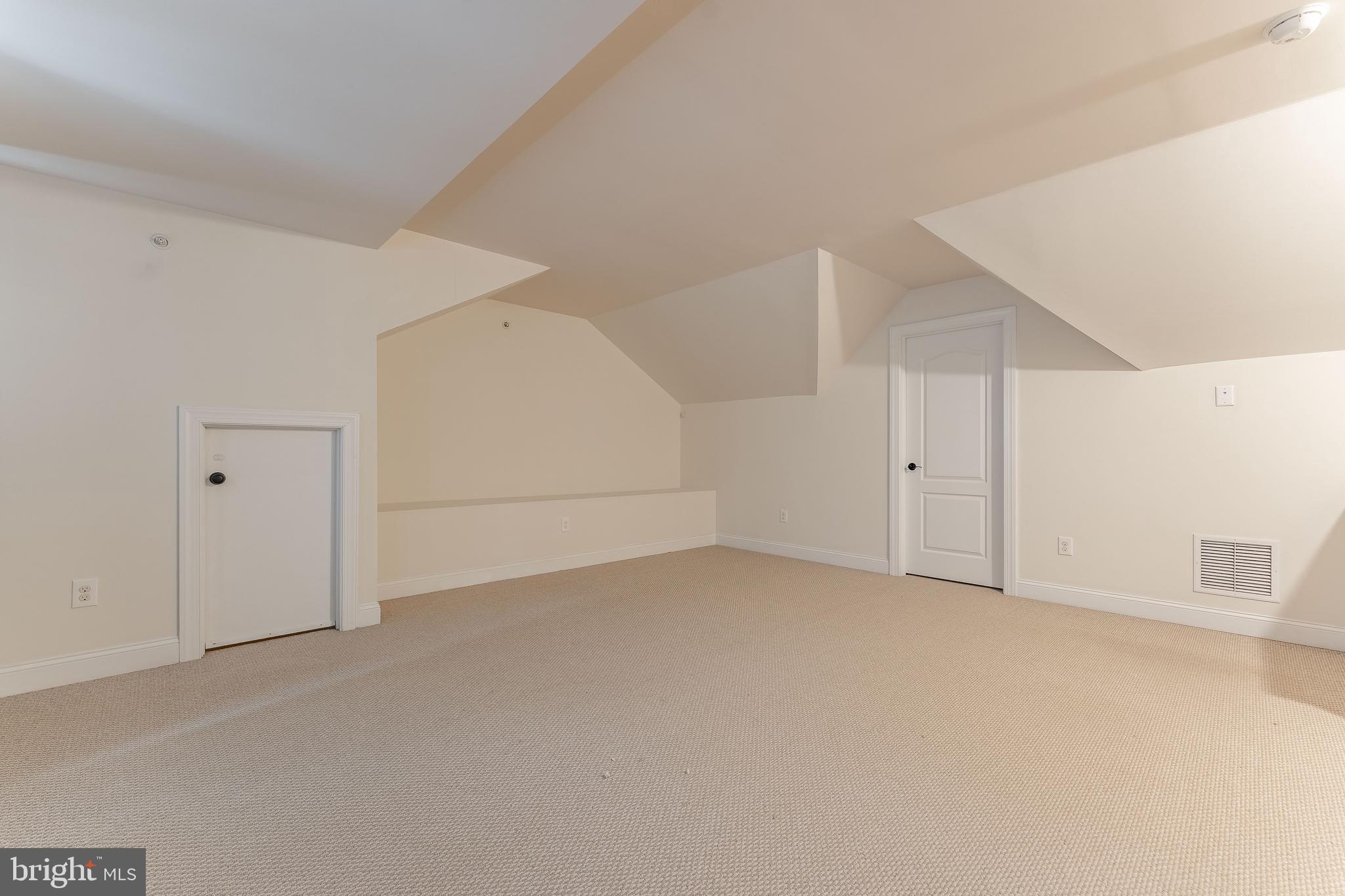 HAVERFORD COURT - Residential