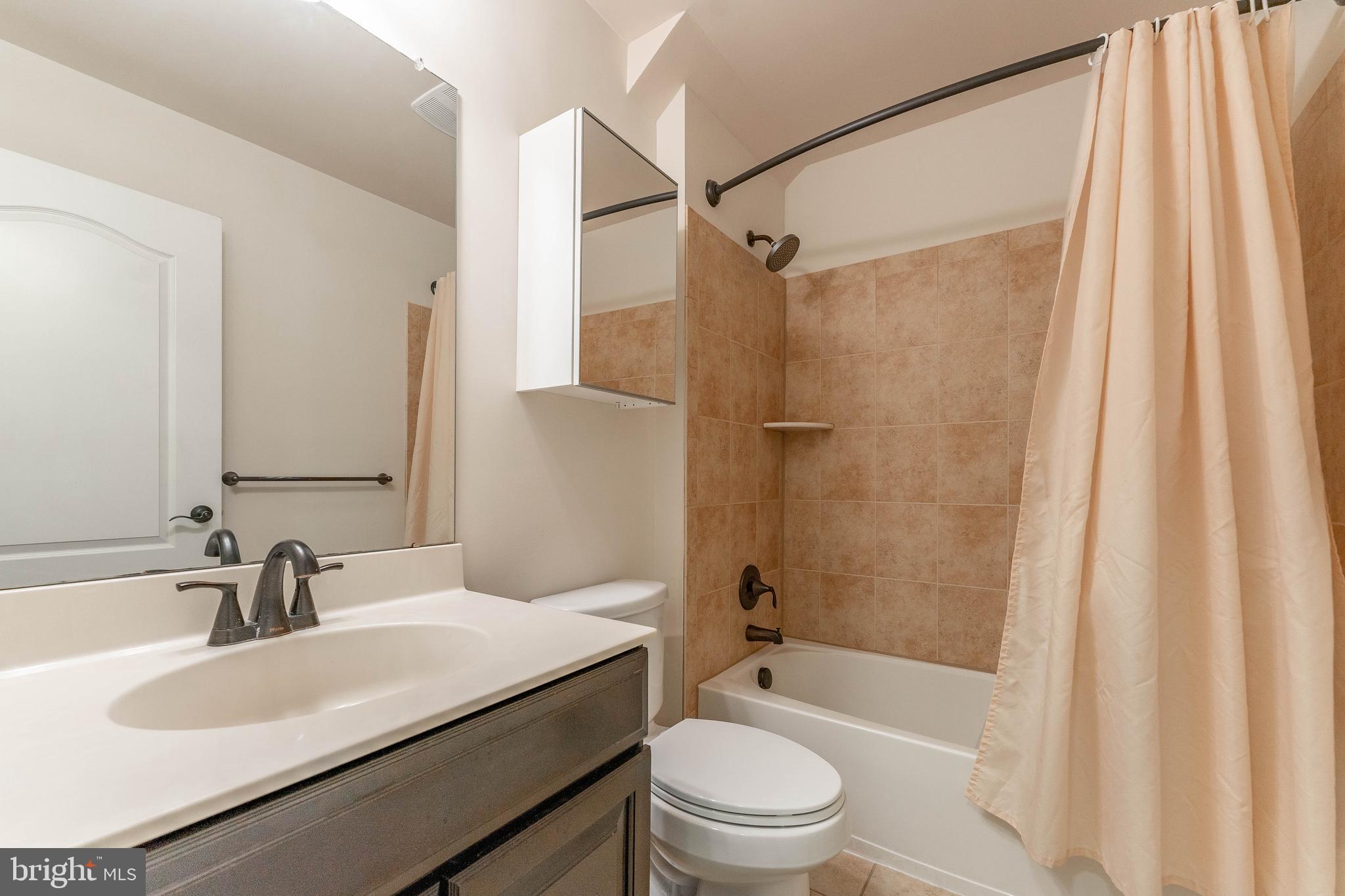 HAVERFORD COURT - Residential