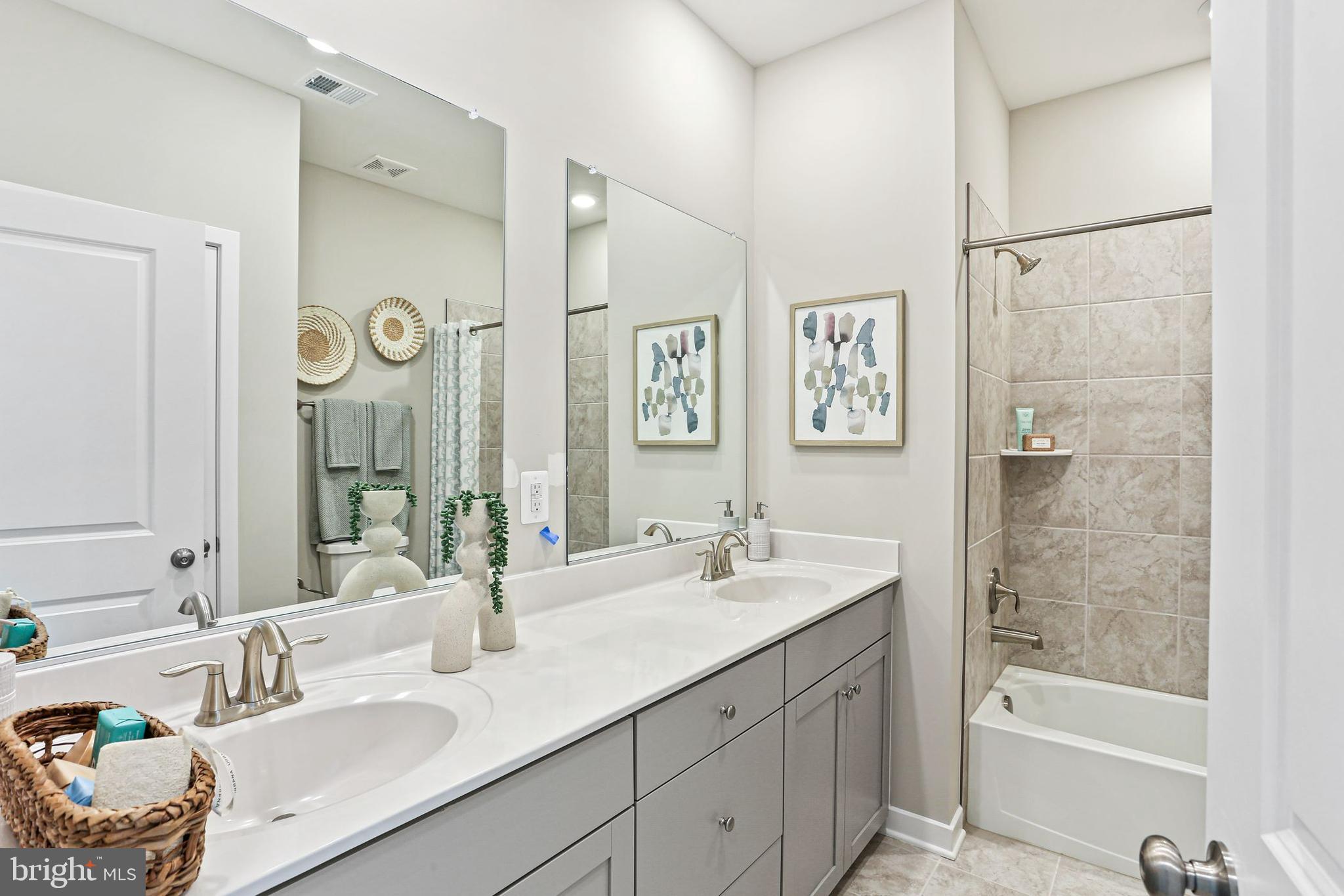 SHENANDOAH SPRINGS - Residential