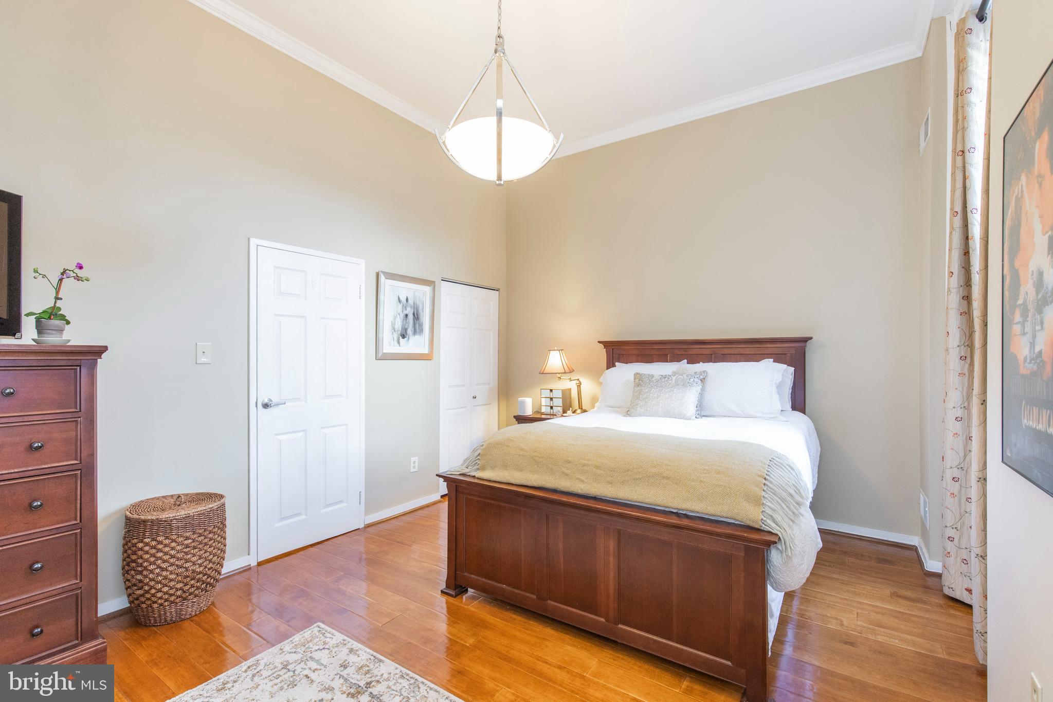 WASHINGTON SQ WEST - Residential