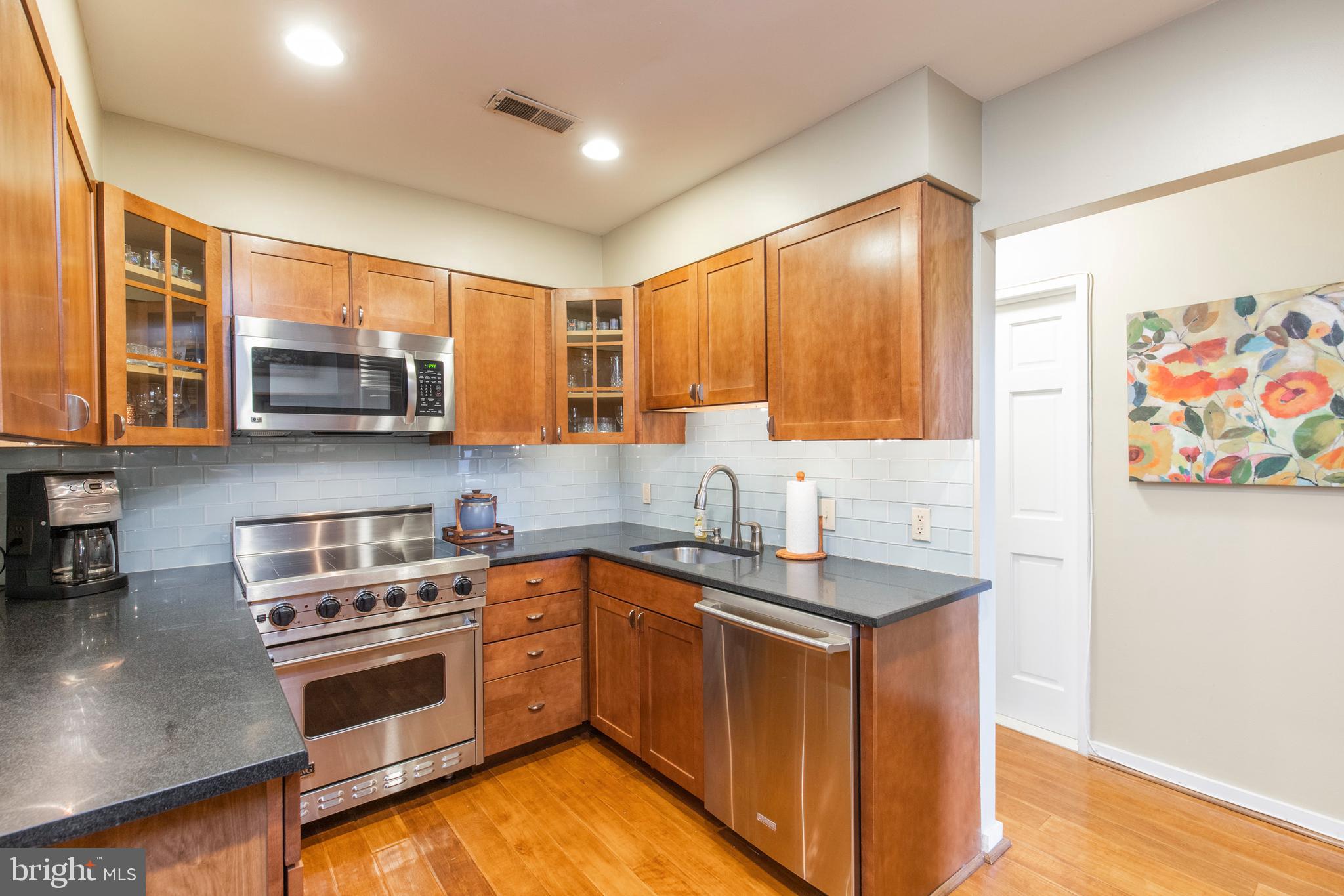 WASHINGTON SQ WEST - Residential