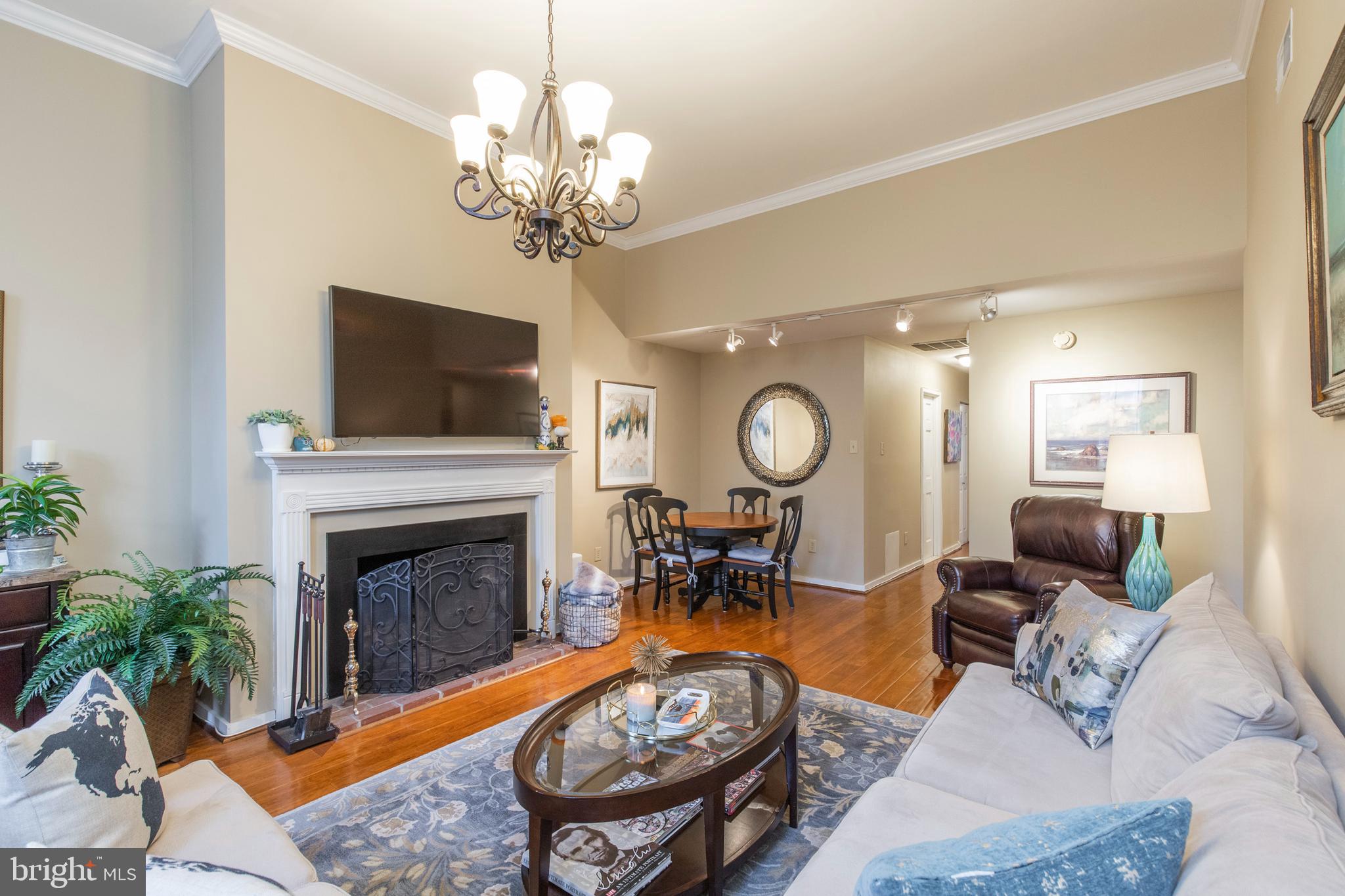 WASHINGTON SQ WEST - Residential