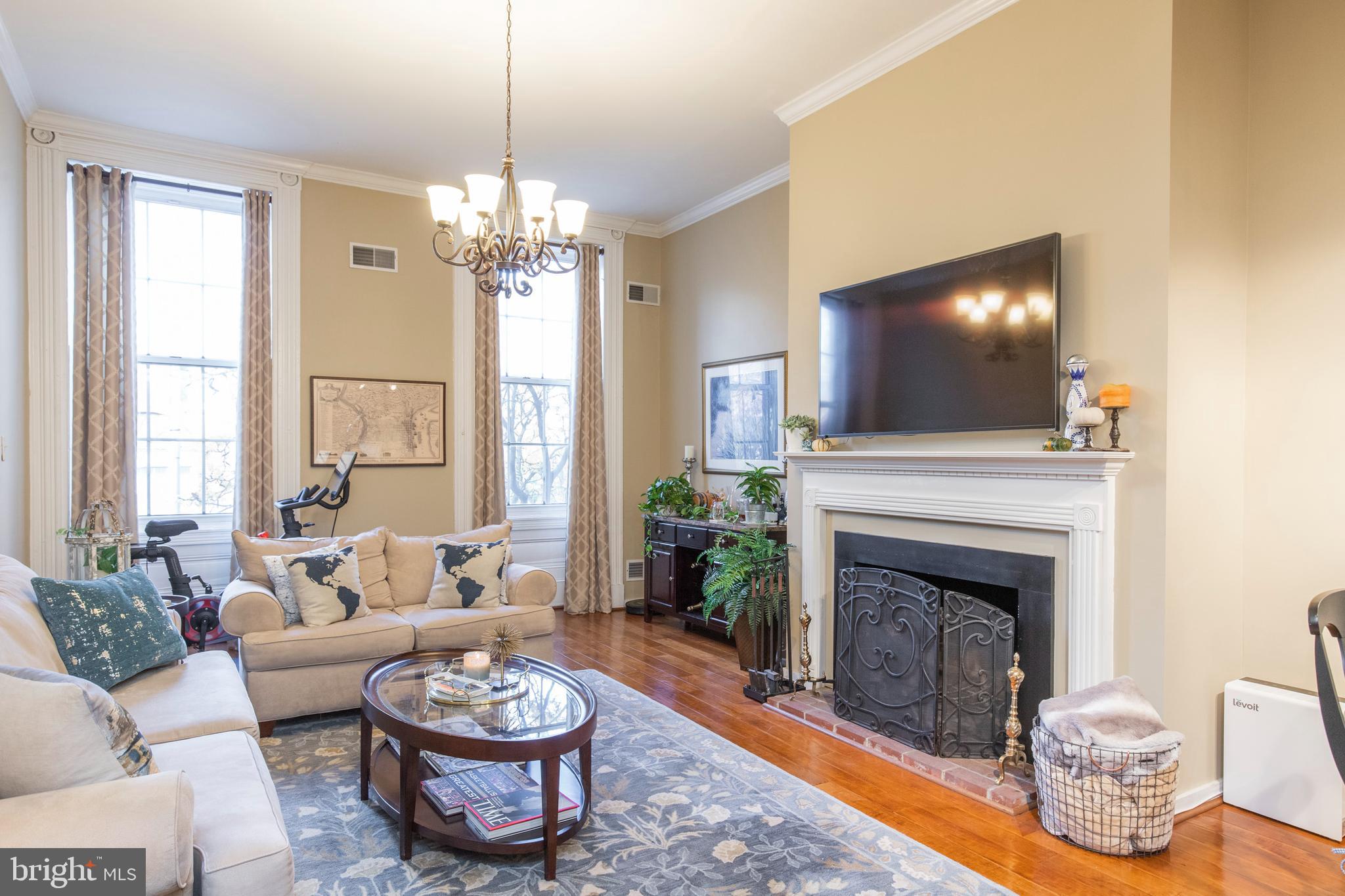 WASHINGTON SQ WEST - Residential