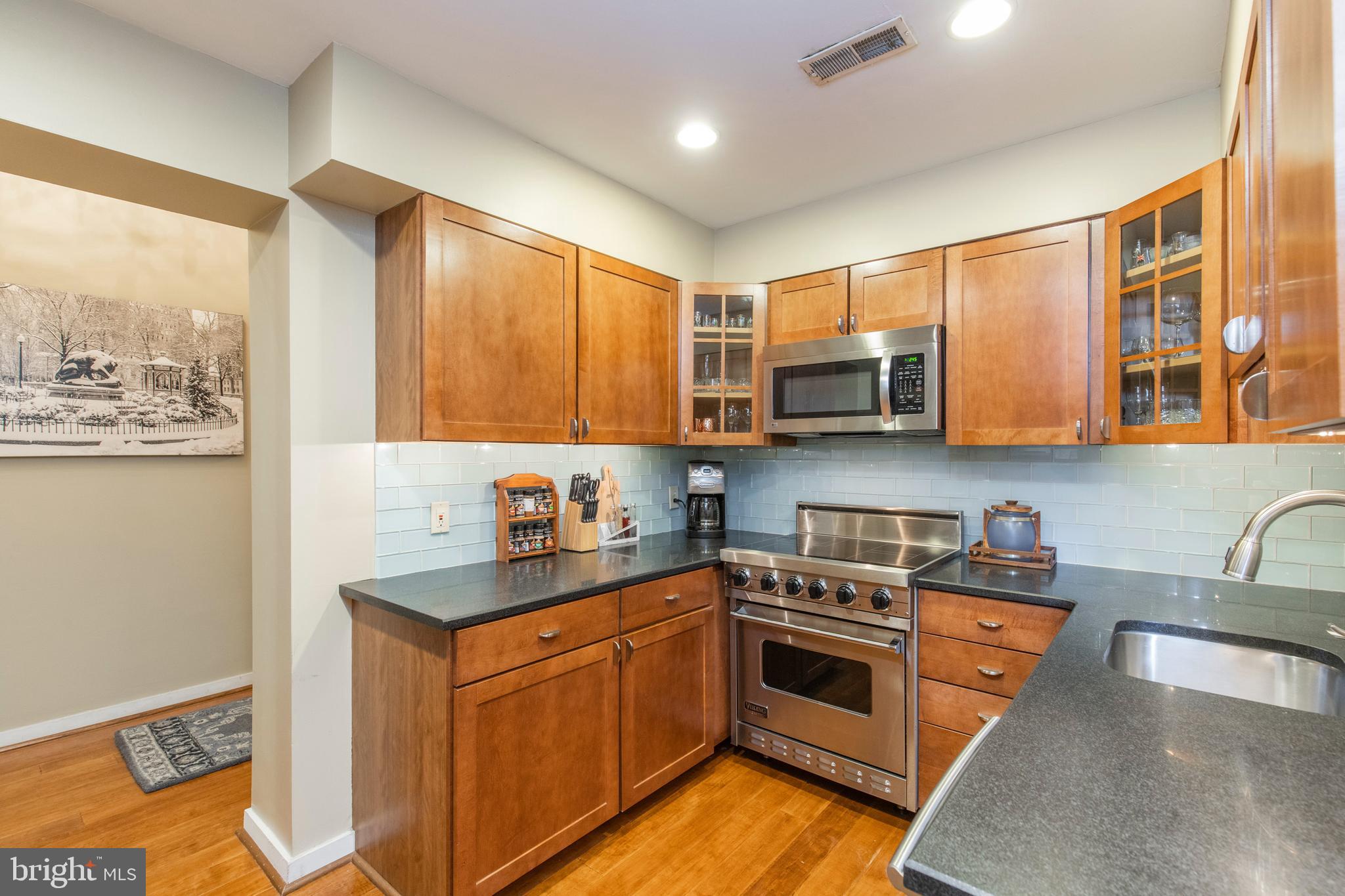 WASHINGTON SQ WEST - Residential