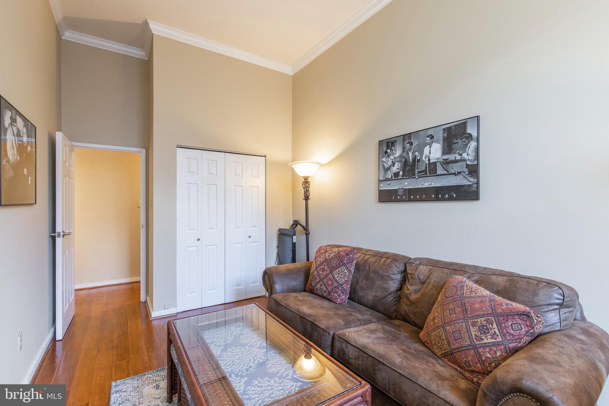 WASHINGTON SQ WEST - Residential