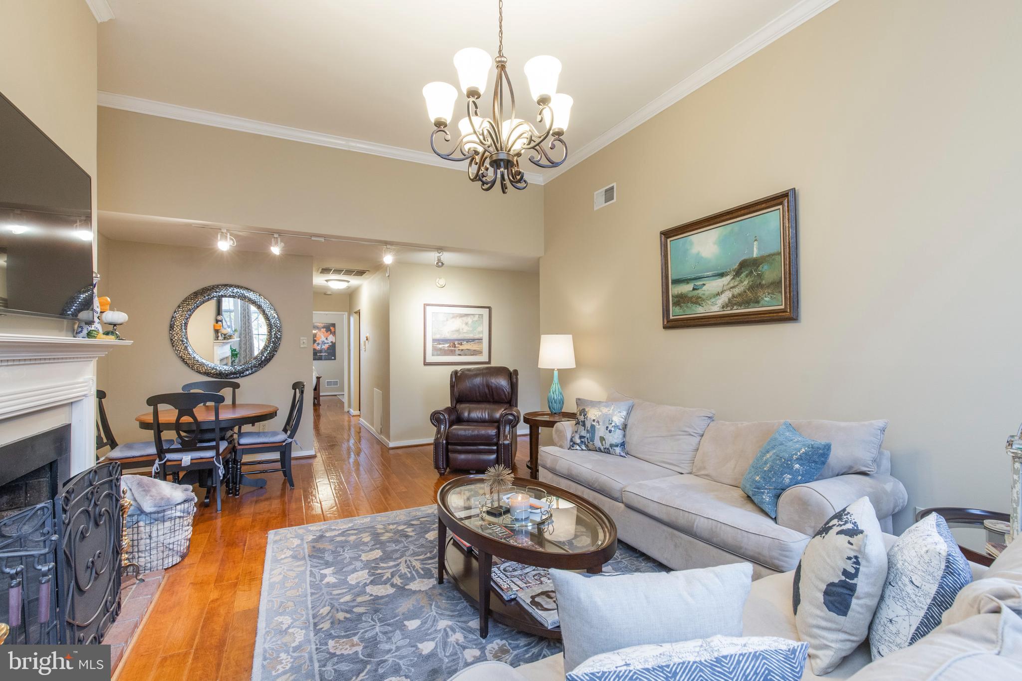 WASHINGTON SQ WEST - Residential