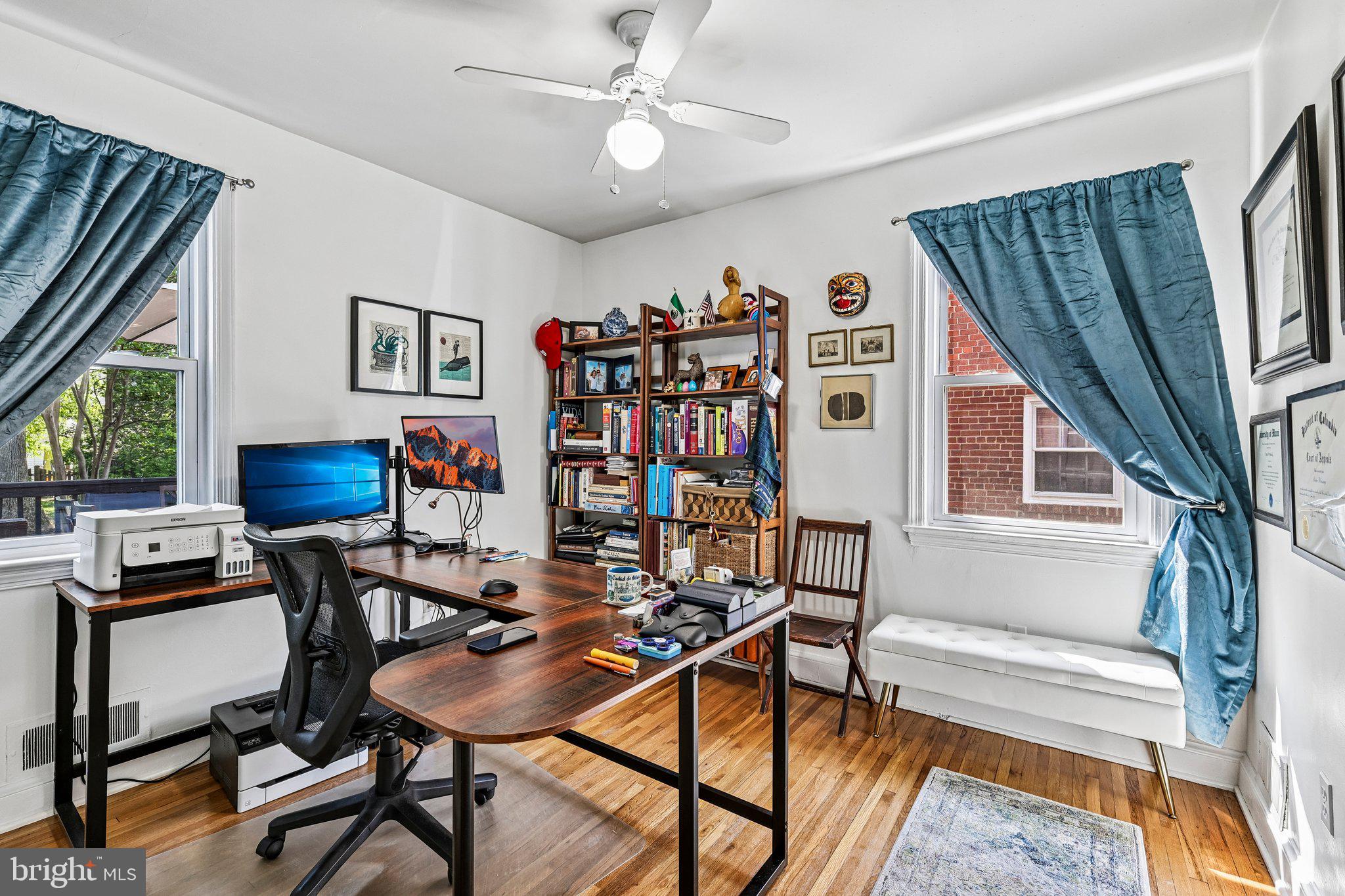 CAMERON HEIGHTS - Residential