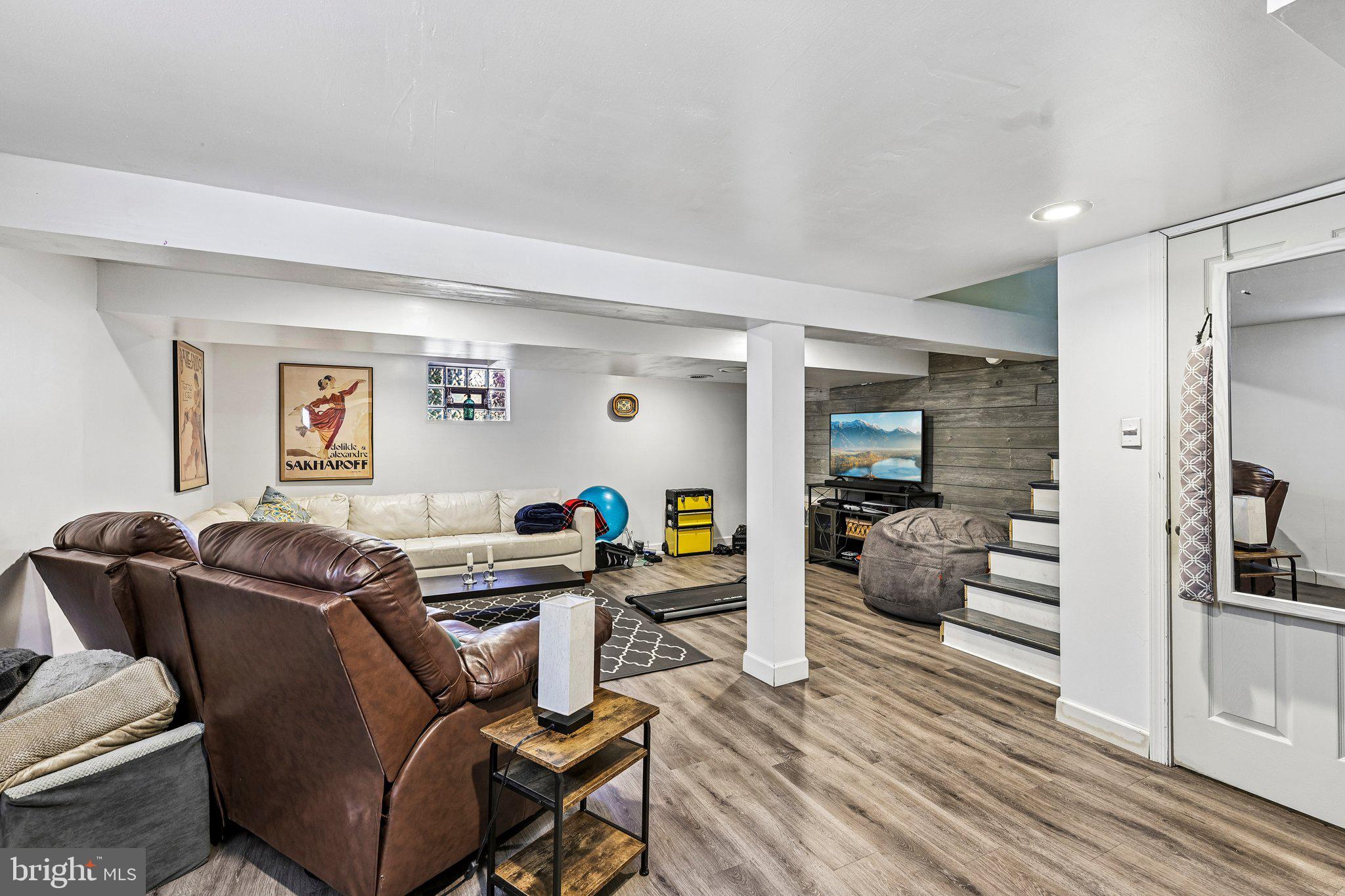 CAMERON HEIGHTS - Residential