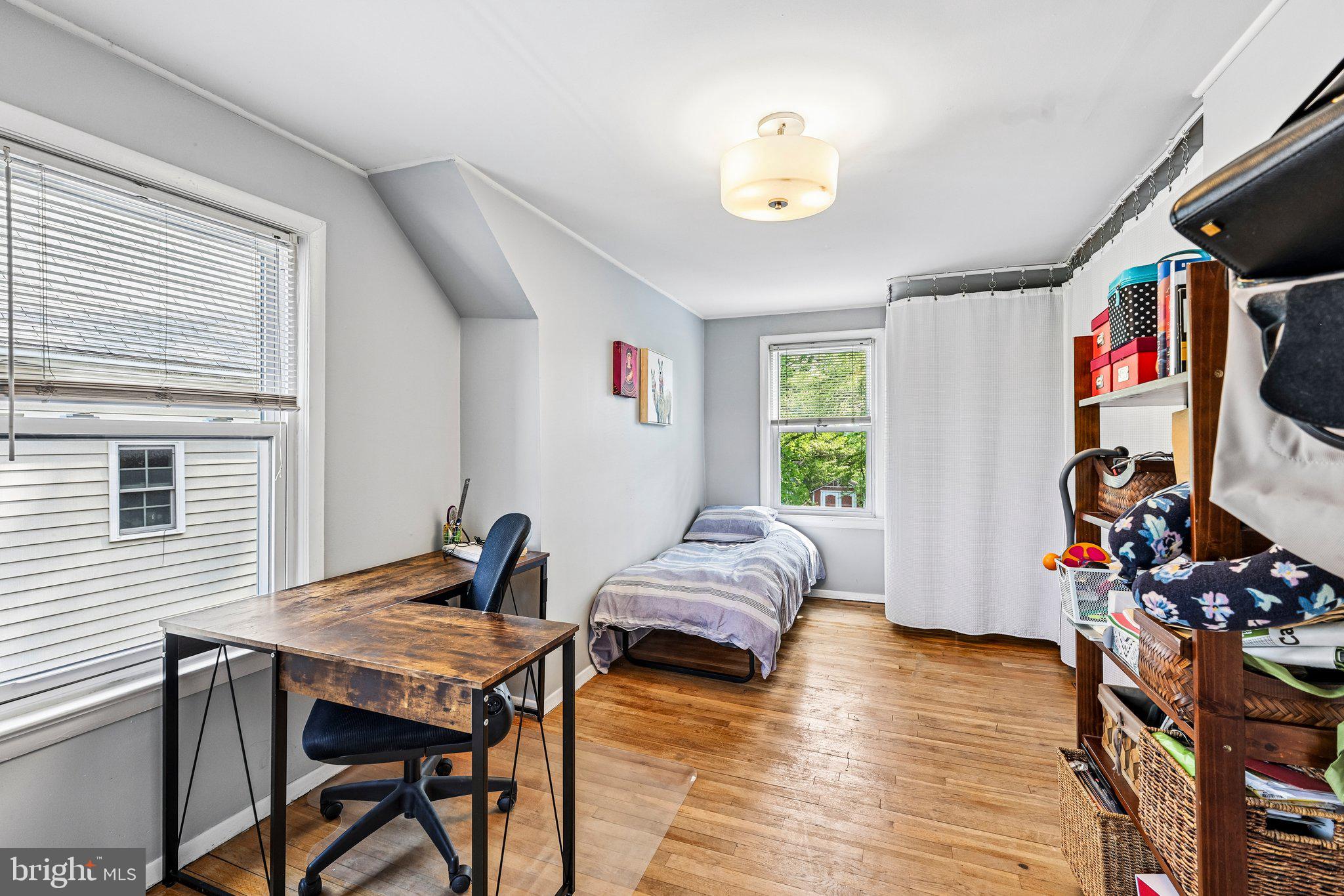 CAMERON HEIGHTS - Residential