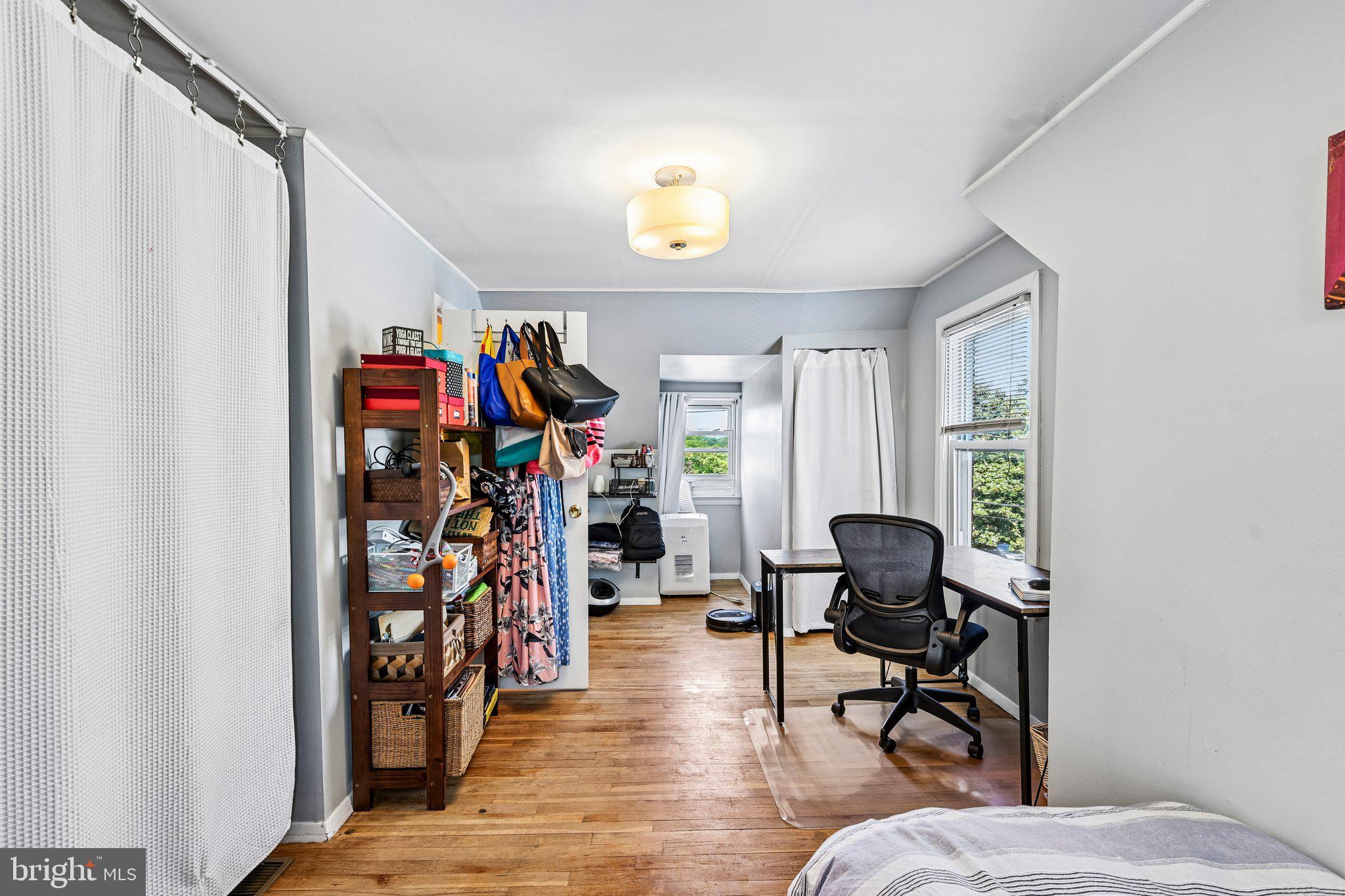 CAMERON HEIGHTS - Residential
