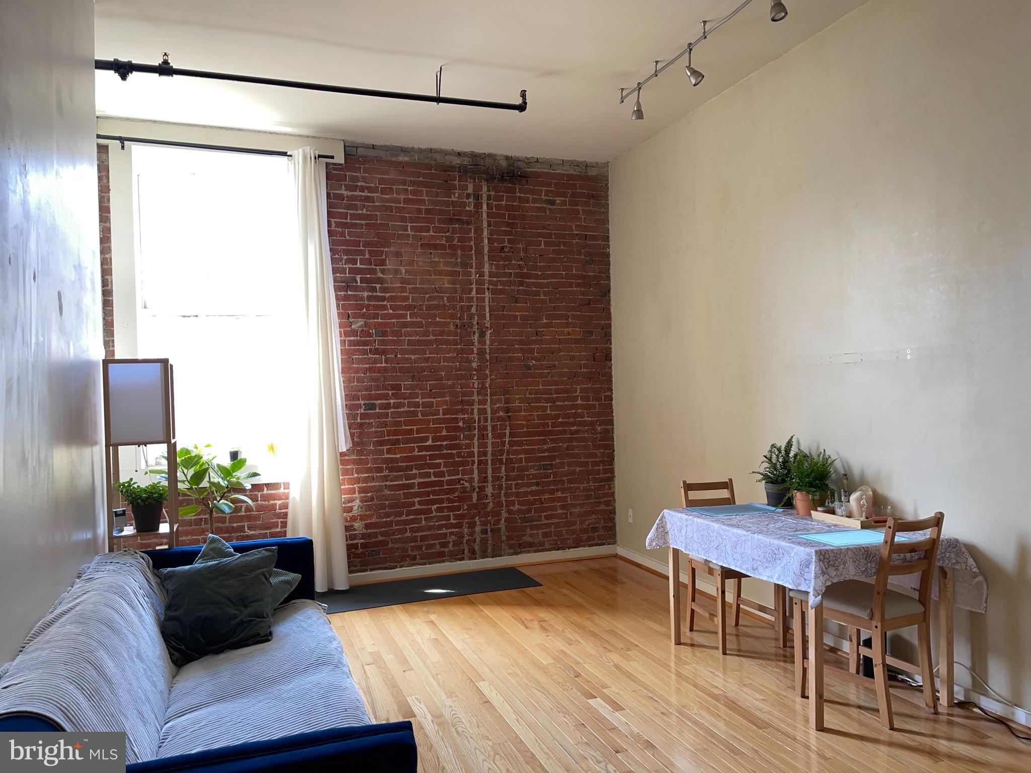 CHINATOWN - Residential