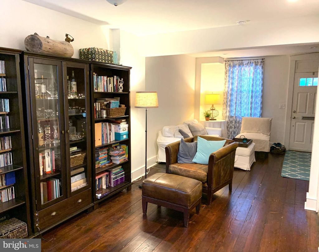 Photo of 613 SAINT JOSEPH ST, LANCASTER, PA 17603 (MLS # PALA2030498)