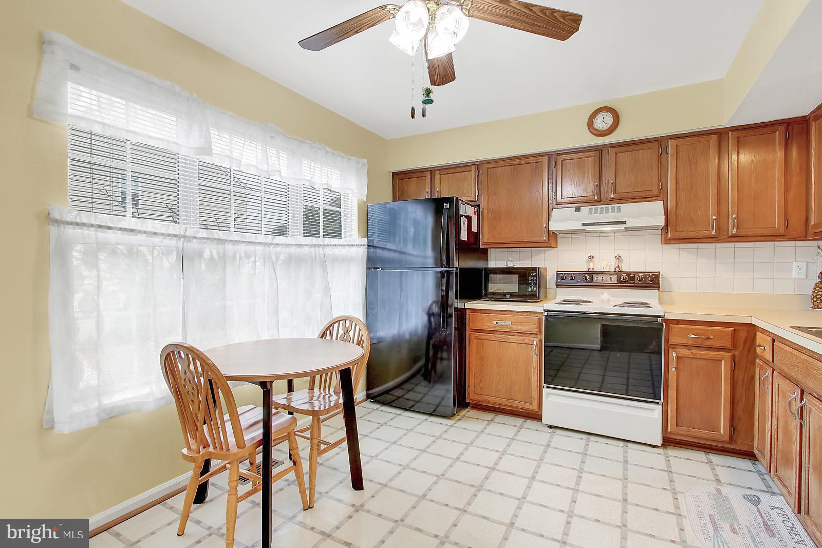 CONSTANT FRIENDSHIP - Residential