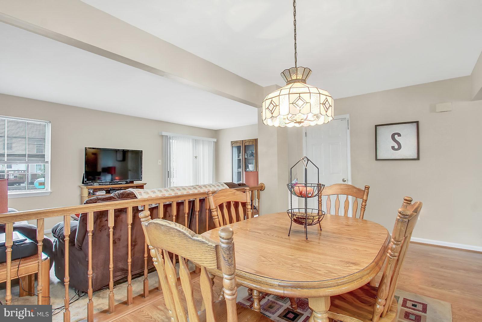 CONSTANT FRIENDSHIP - Residential