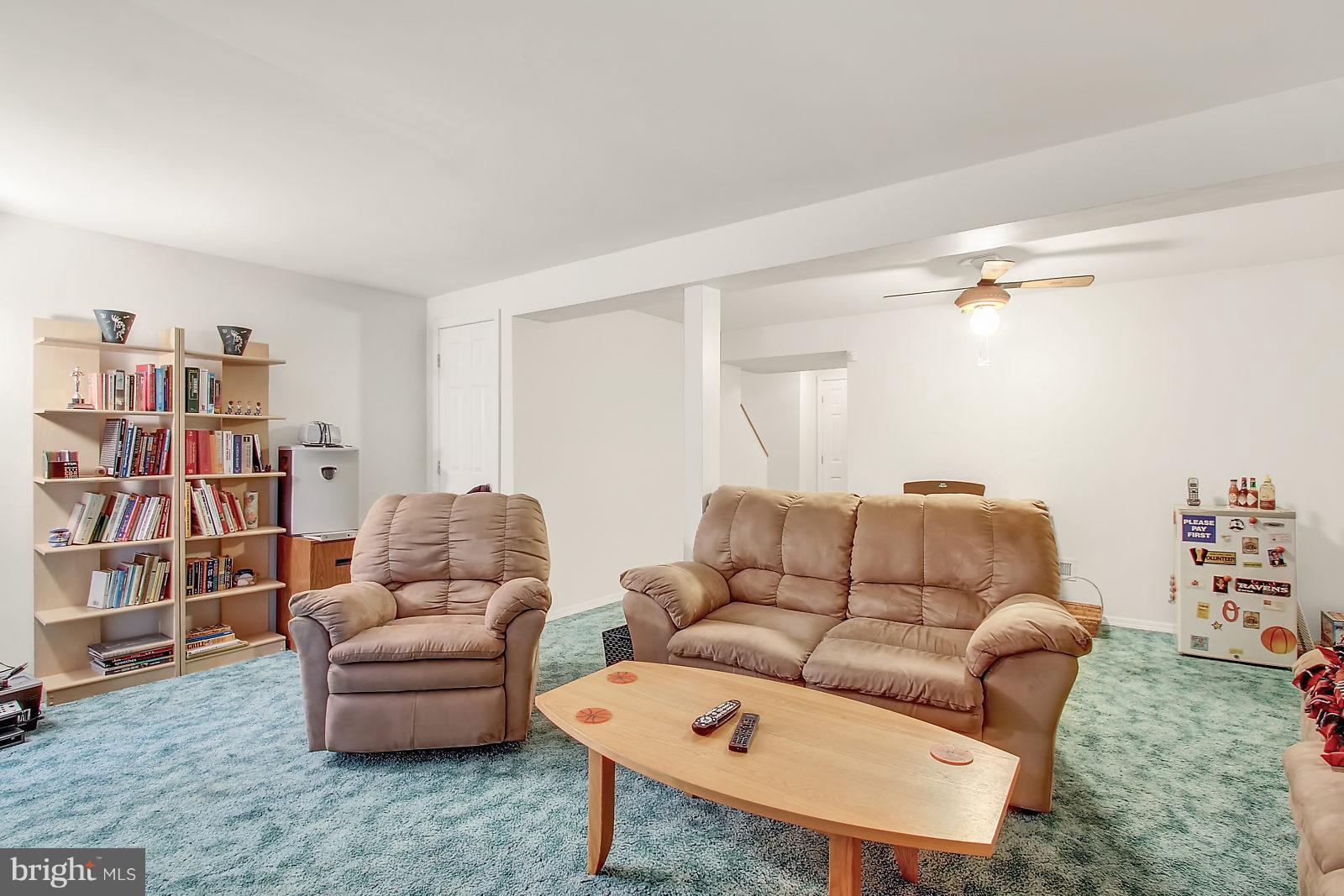 CONSTANT FRIENDSHIP - Residential