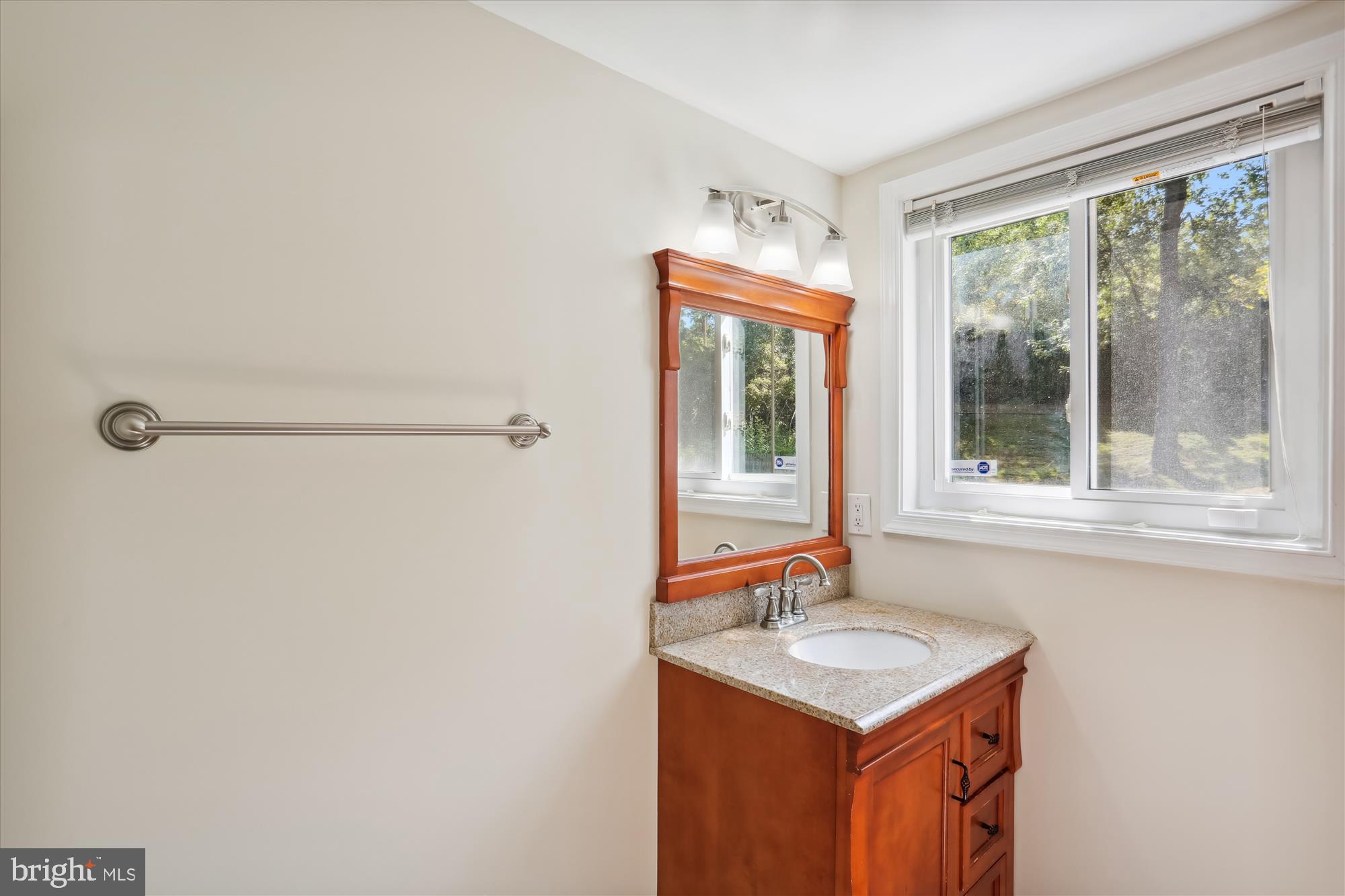 NEWPORT HILLS - Residential