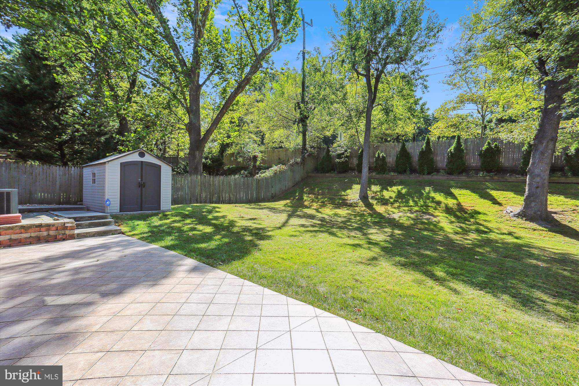 NEWPORT HILLS - Residential