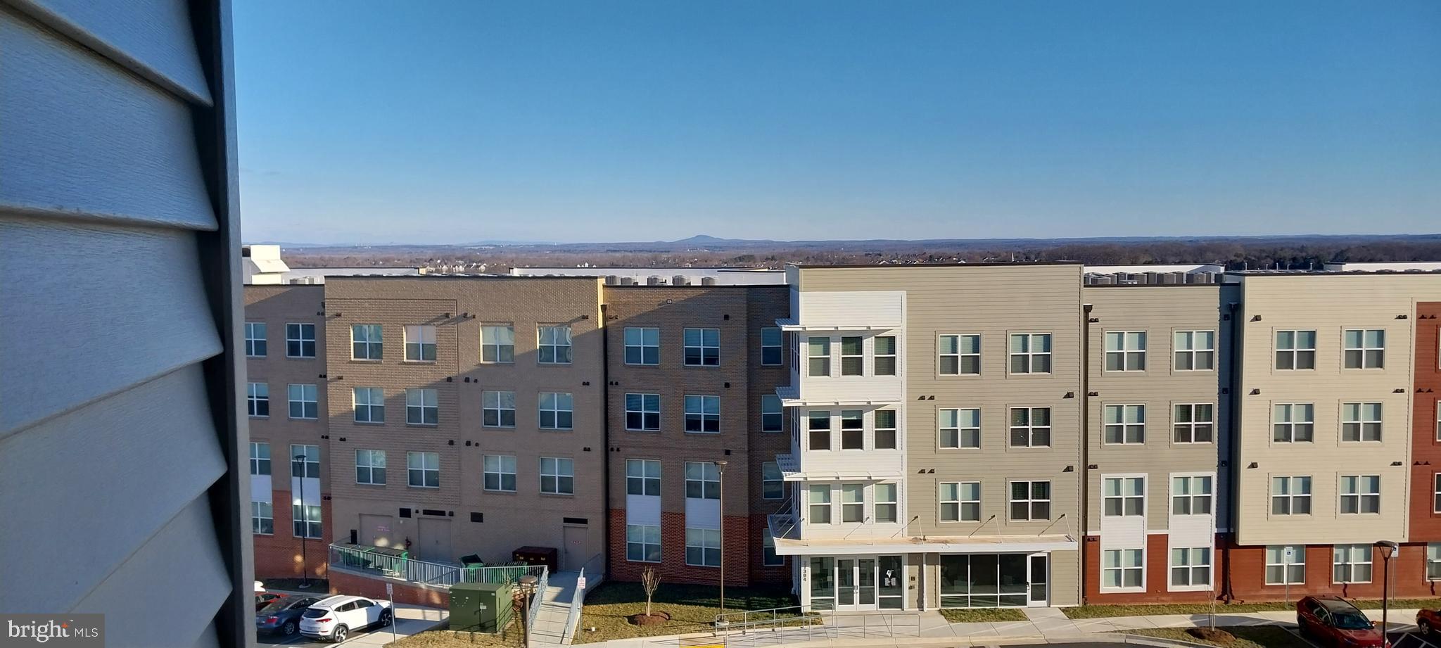 46294 MOUNT MILSTEAD TERRACE 400