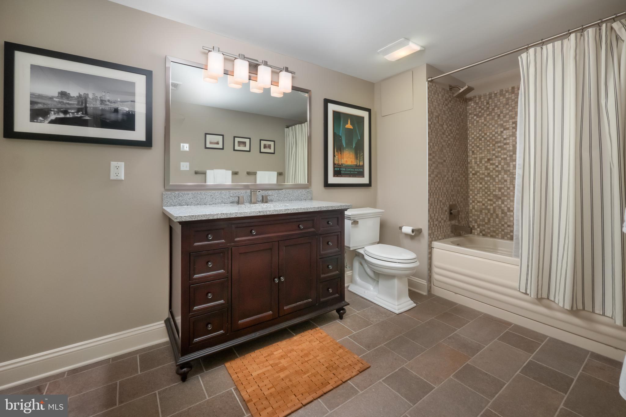 WEYHILL WOODS - Residential