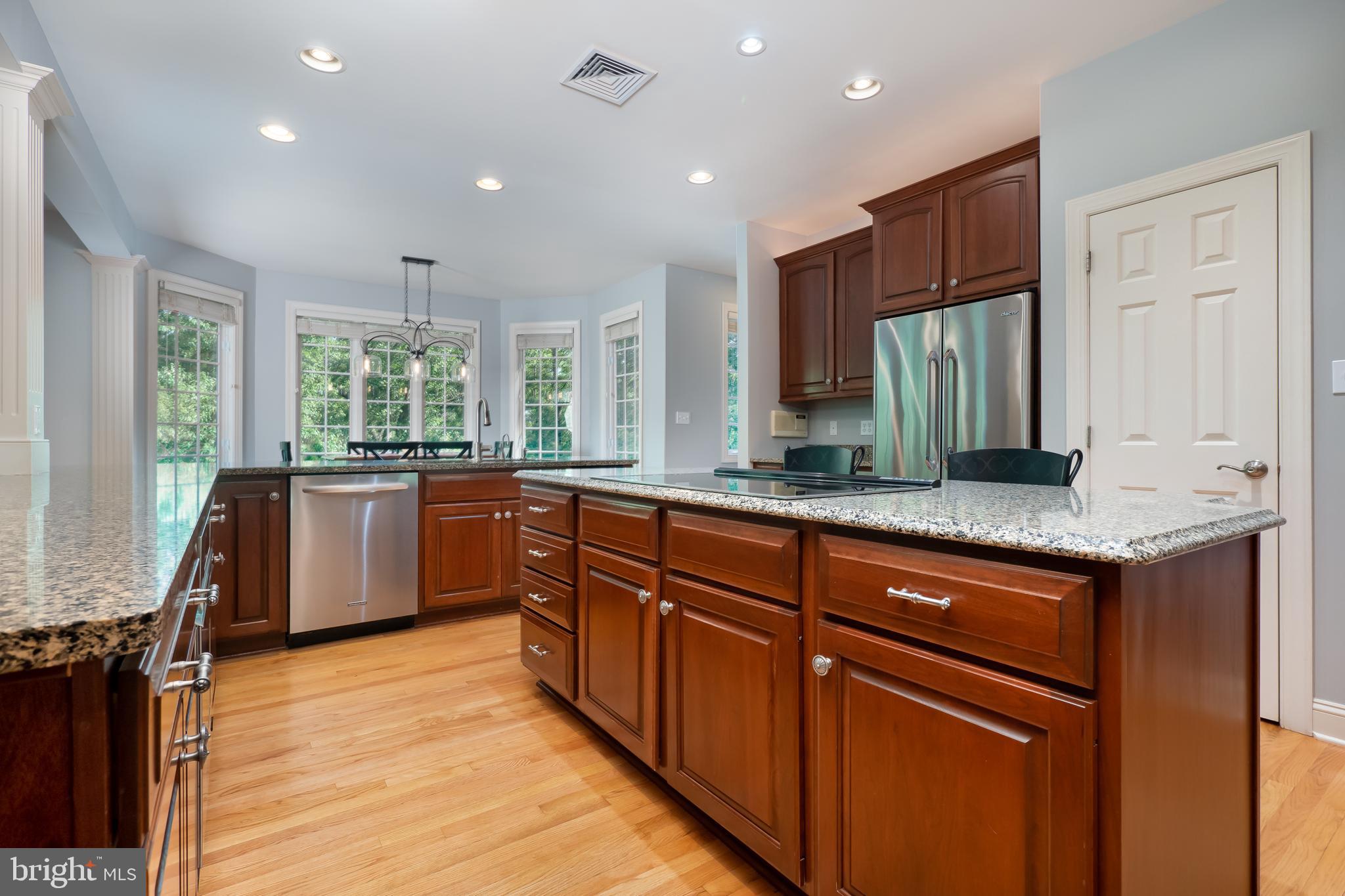 WEYHILL WOODS - Residential