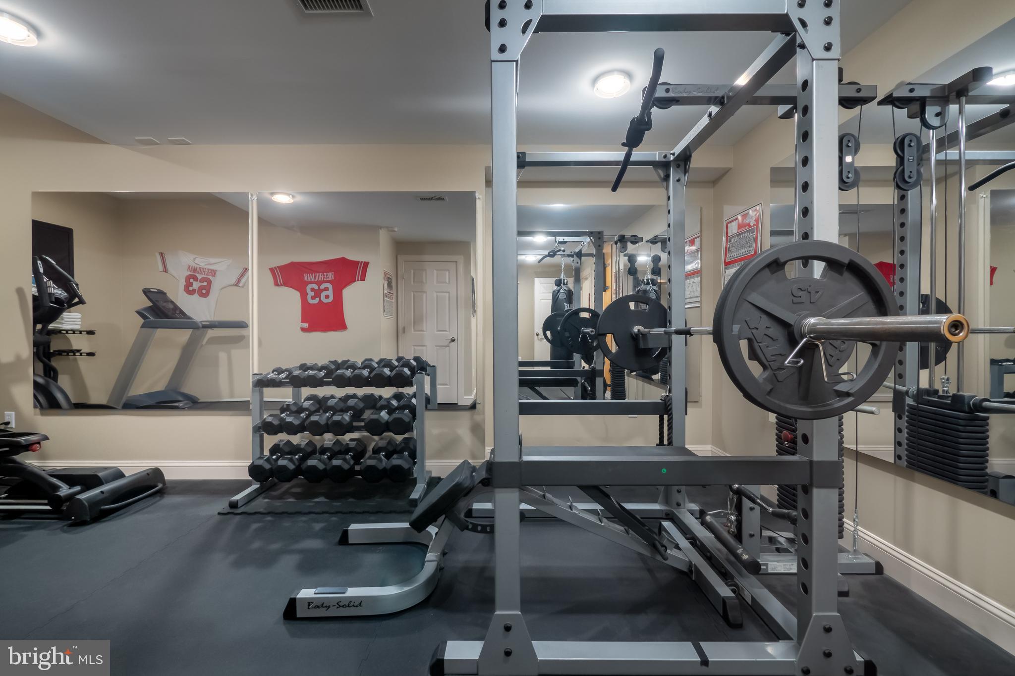 WEYHILL WOODS - Residential