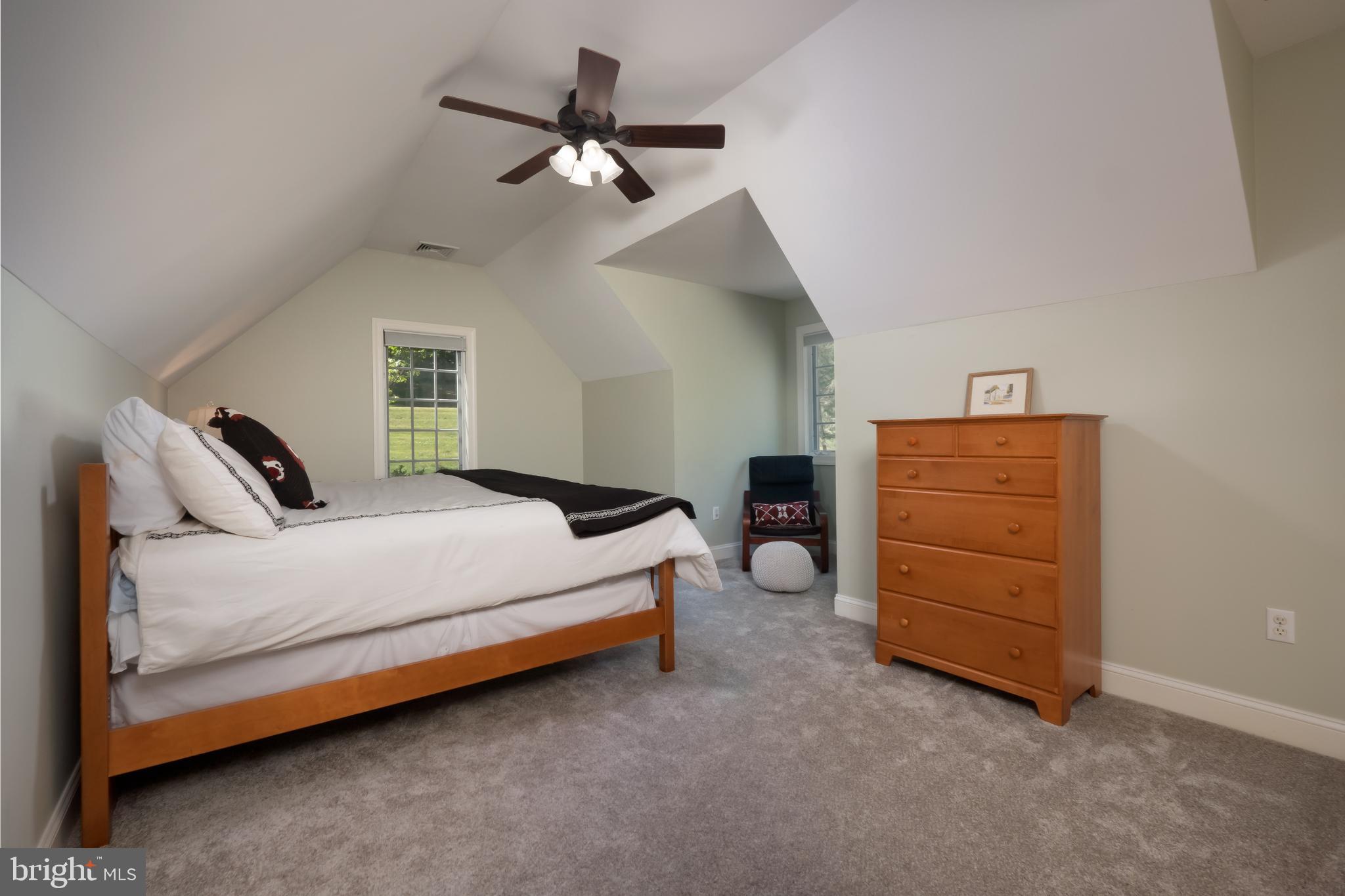 WEYHILL WOODS - Residential