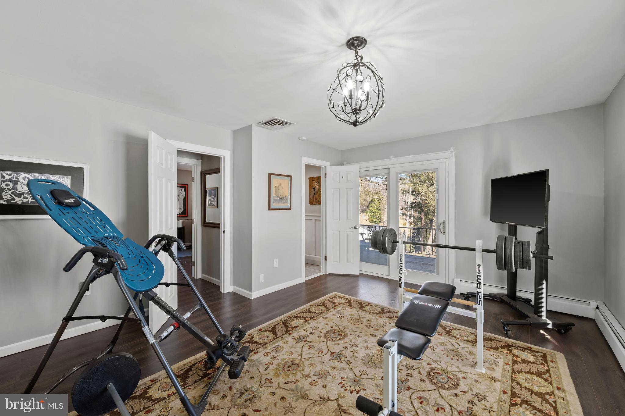 HONEYSUCKLE HILL - Residential