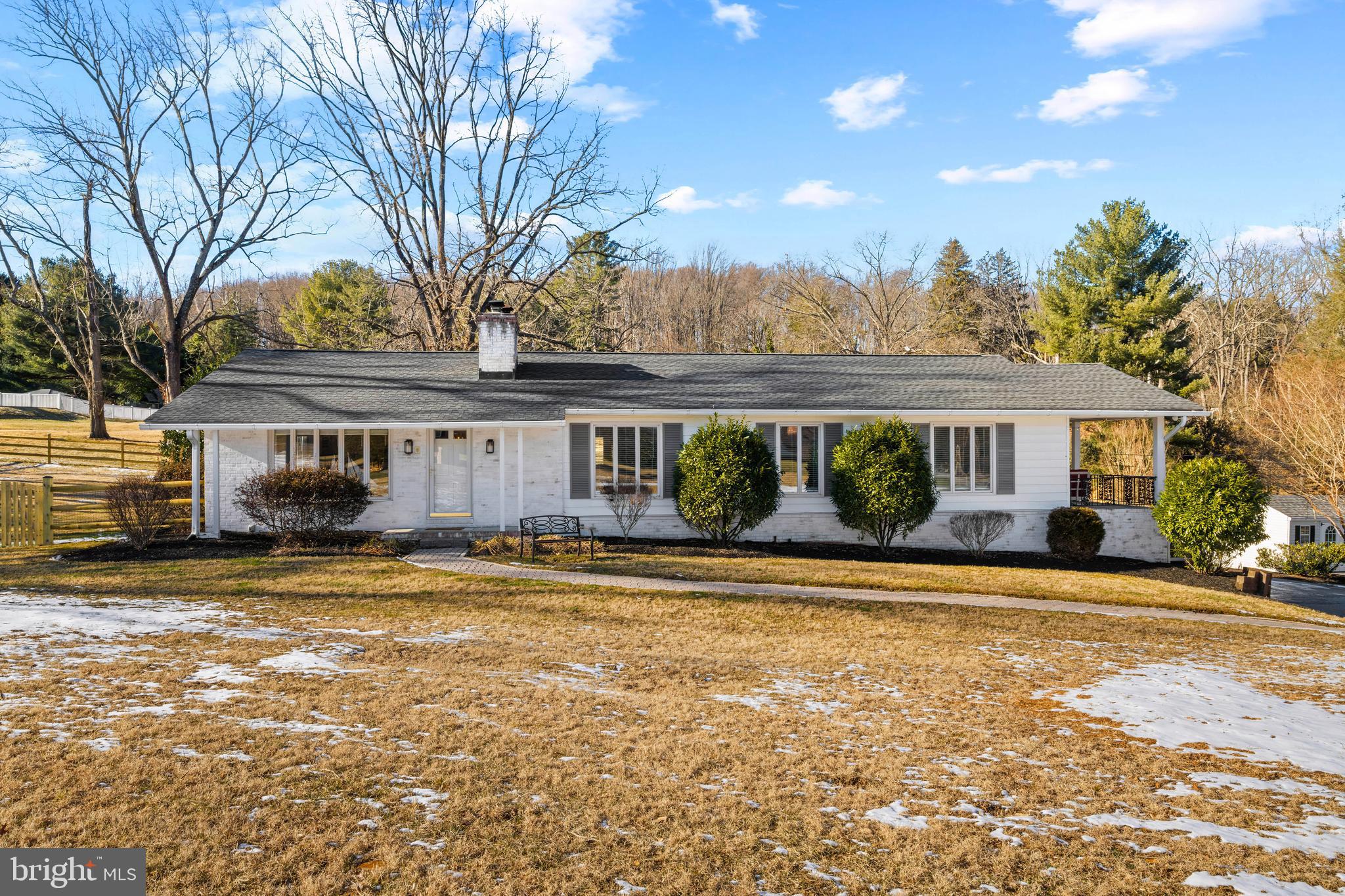 HONEYSUCKLE HILL - Residential