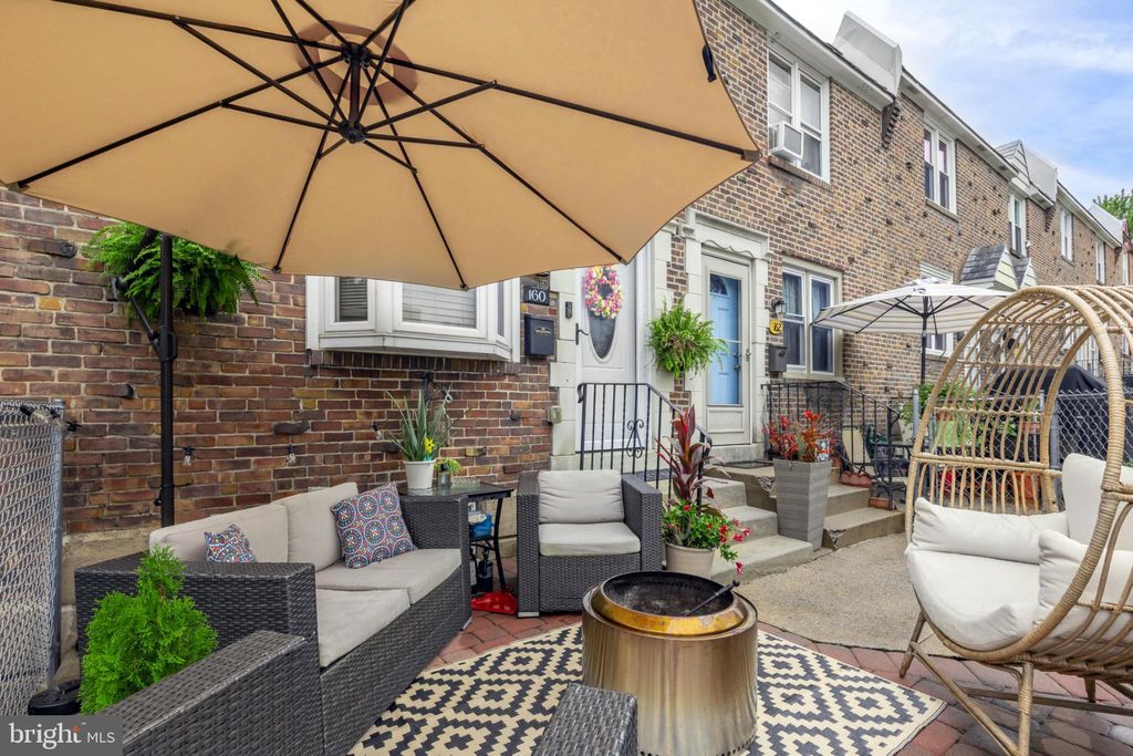 Photo of 160 Westbrook Drive, CLIFTON HEIGHTS, PA 19018 (MLS # PADE2098190)