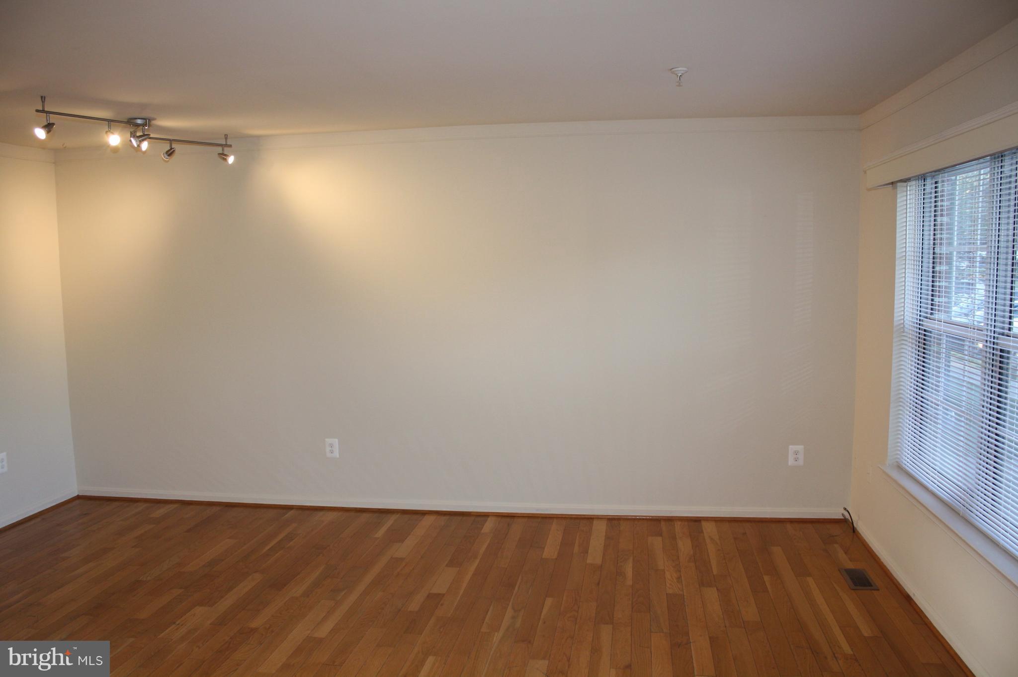 MOUNTAIN VILLAGE - Residential