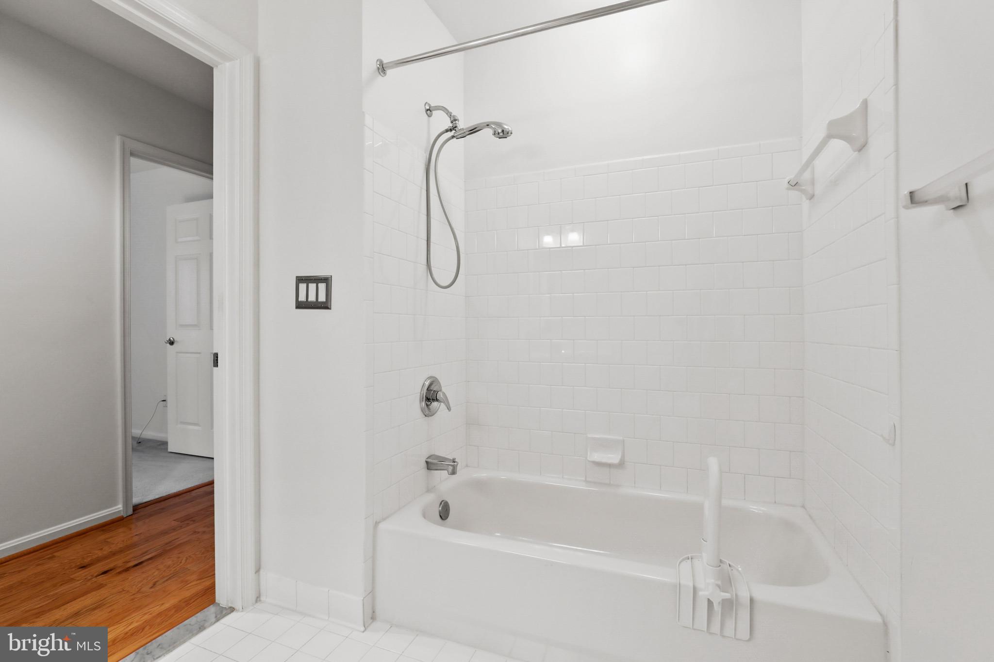 MAYS CHAPEL - Residential Lease