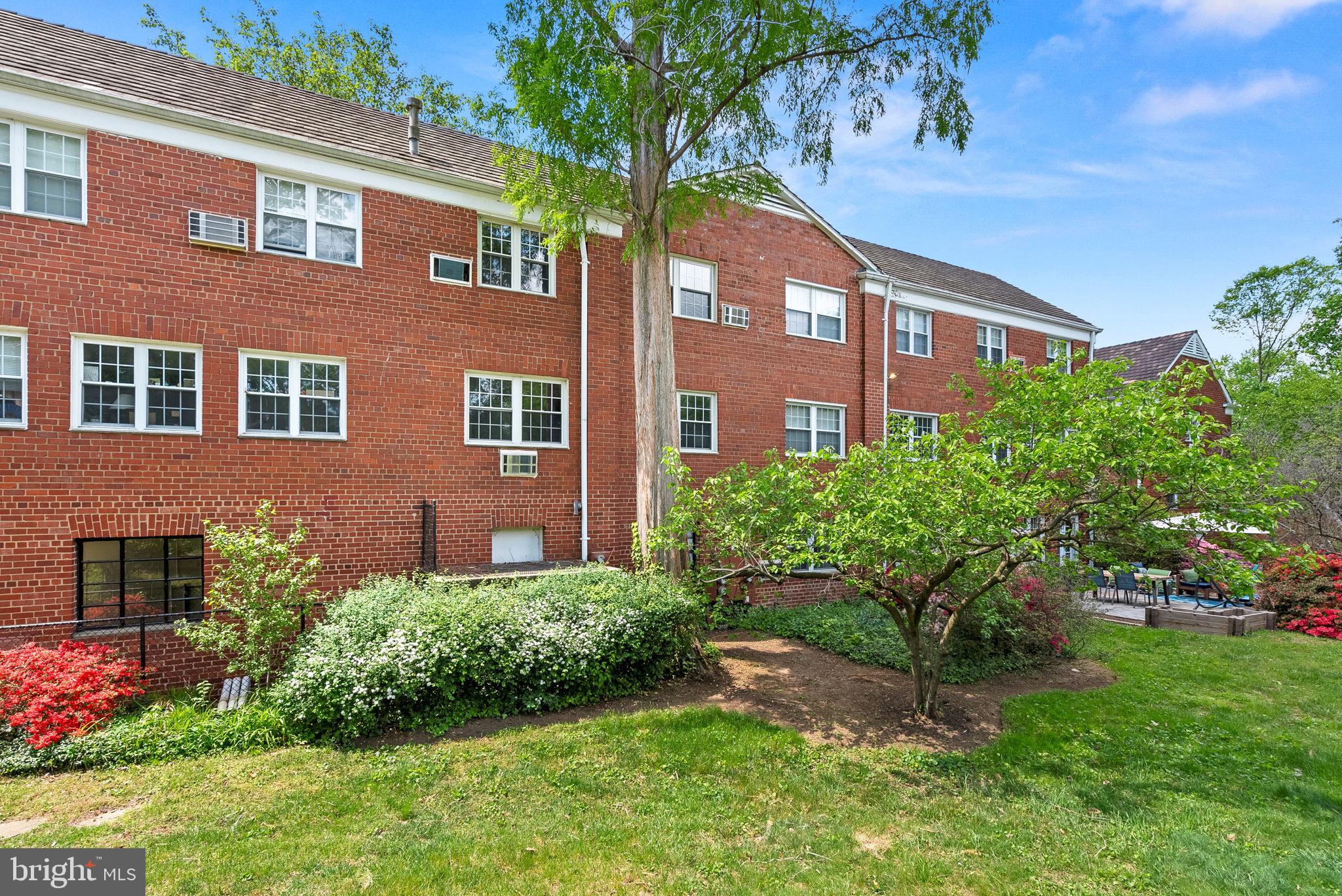 PARKFAIRFAX - Residential