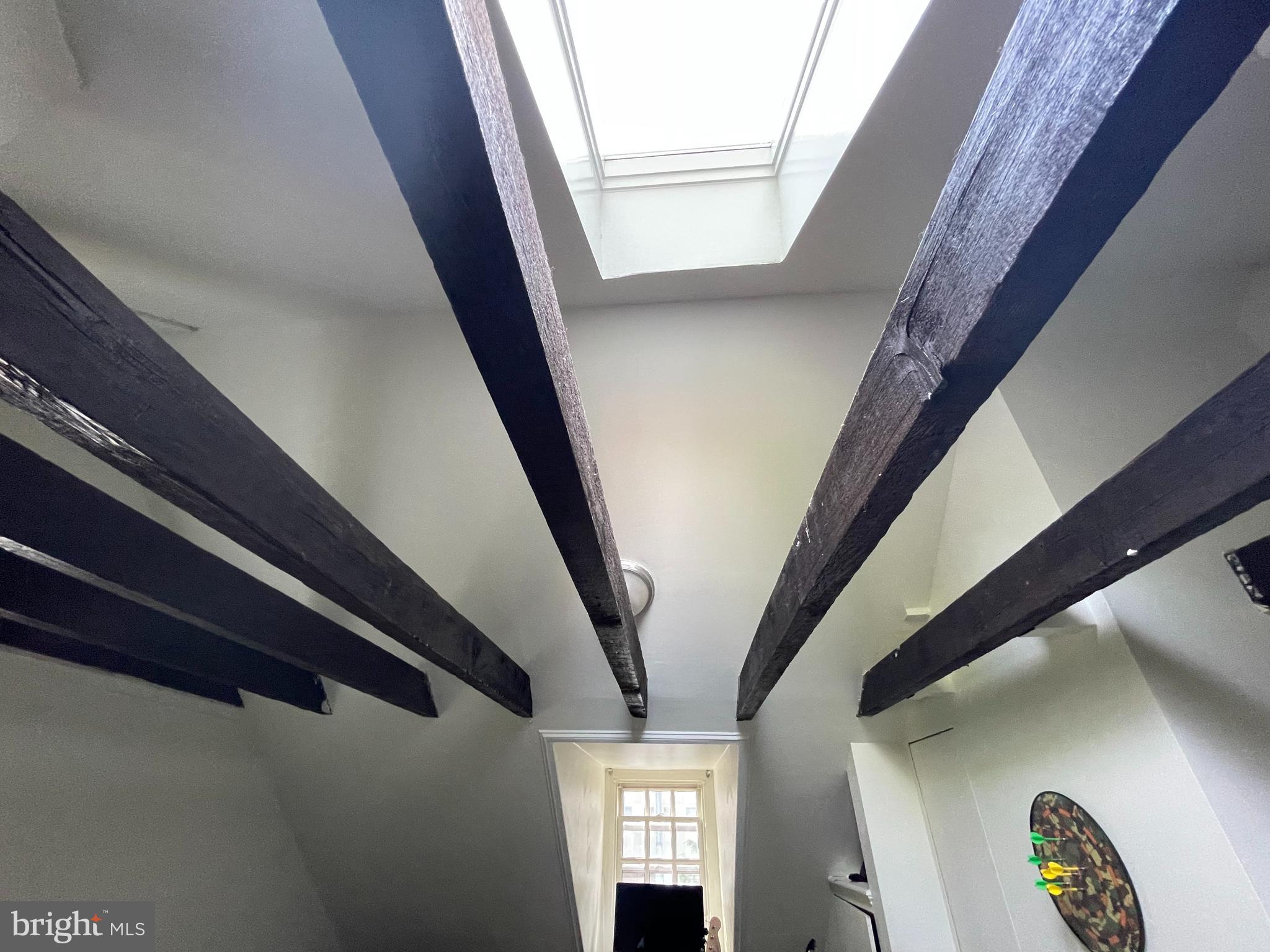 LOGAN SQUARE - Commercial Sale