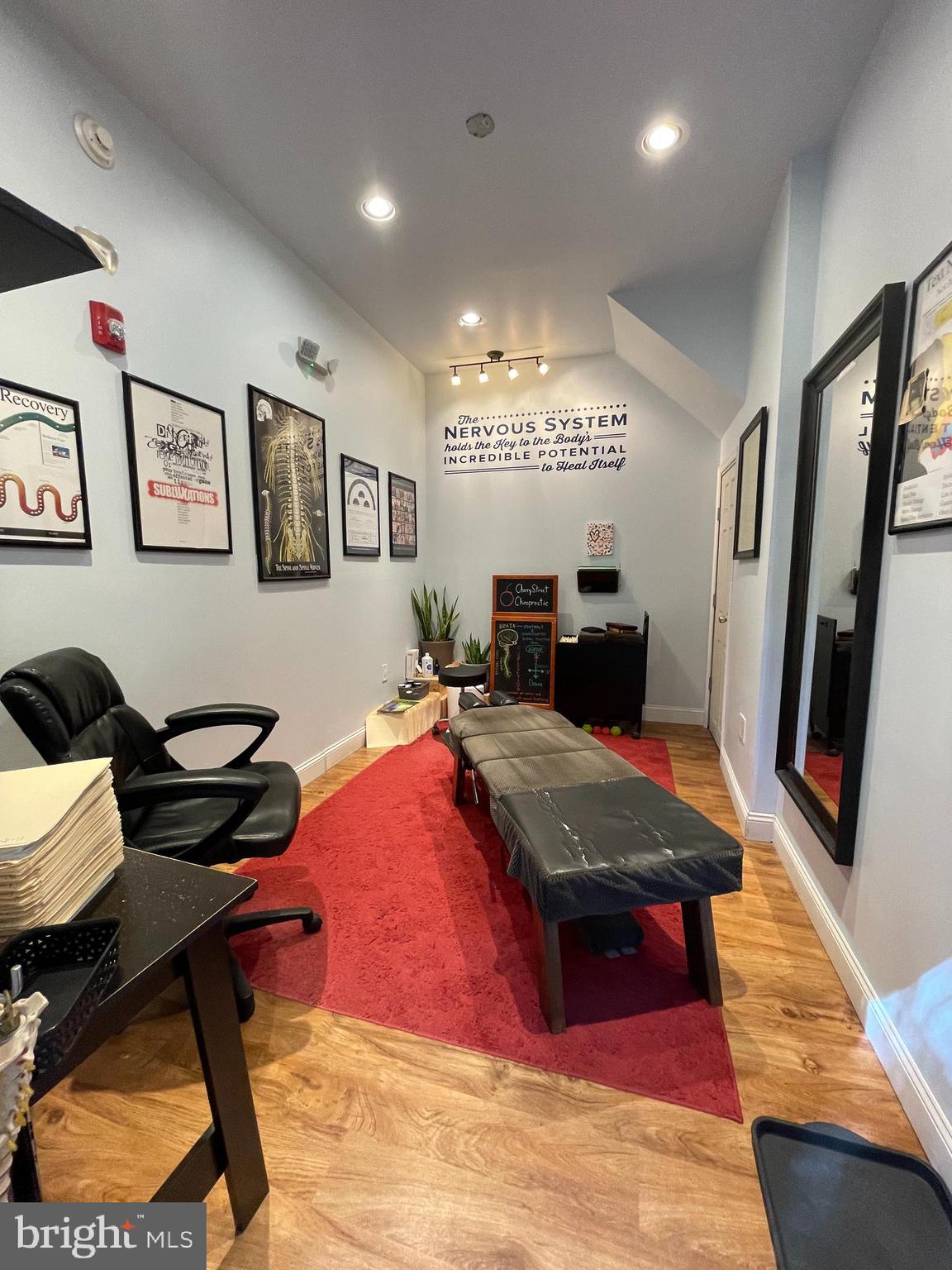 LOGAN SQUARE - Commercial Sale