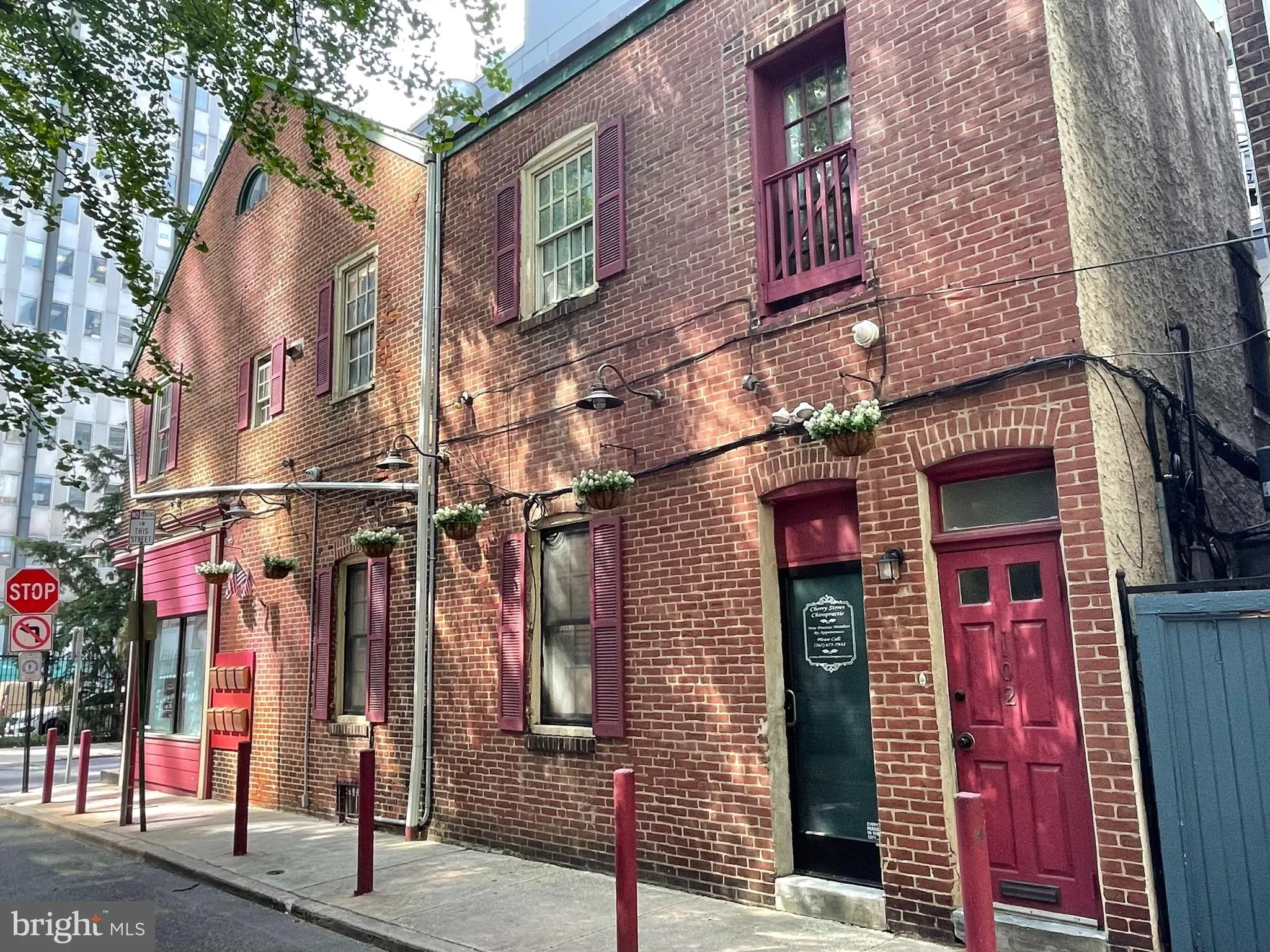 Philadelphia, Pennsylvania 19102, United States, ,Commercial,Pending,133205