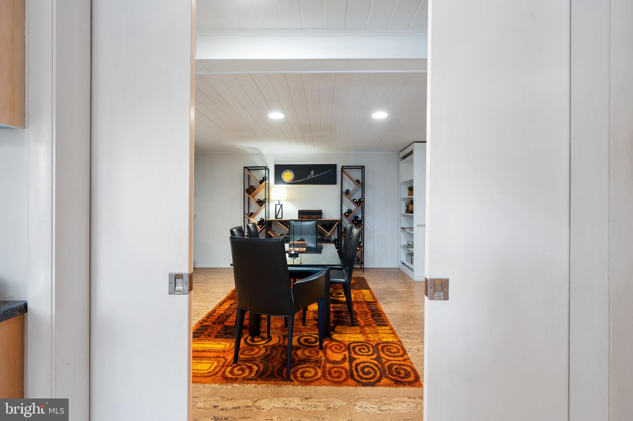 HOLLIN HILLS - Residential