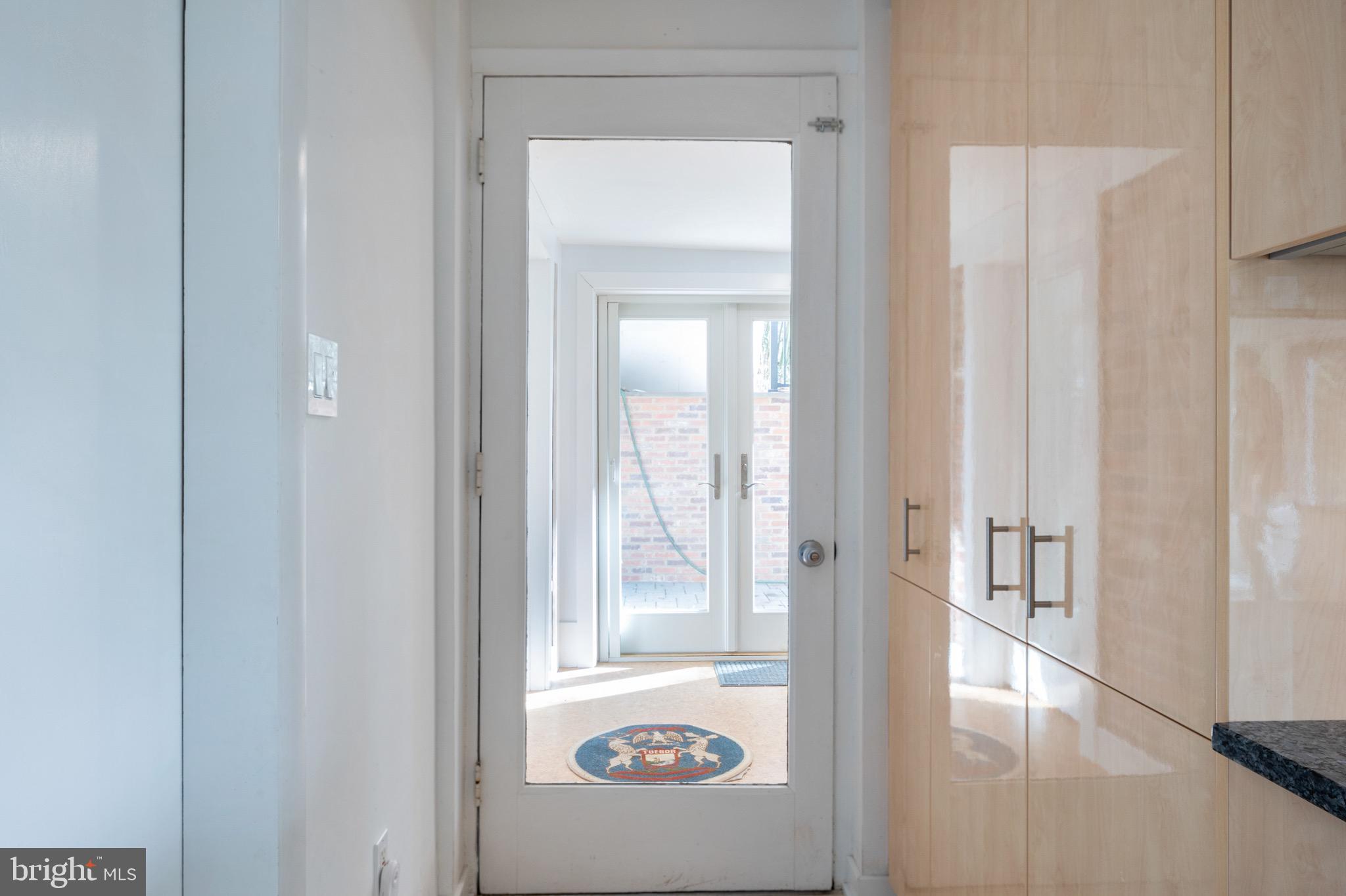 HOLLIN HILLS - Residential