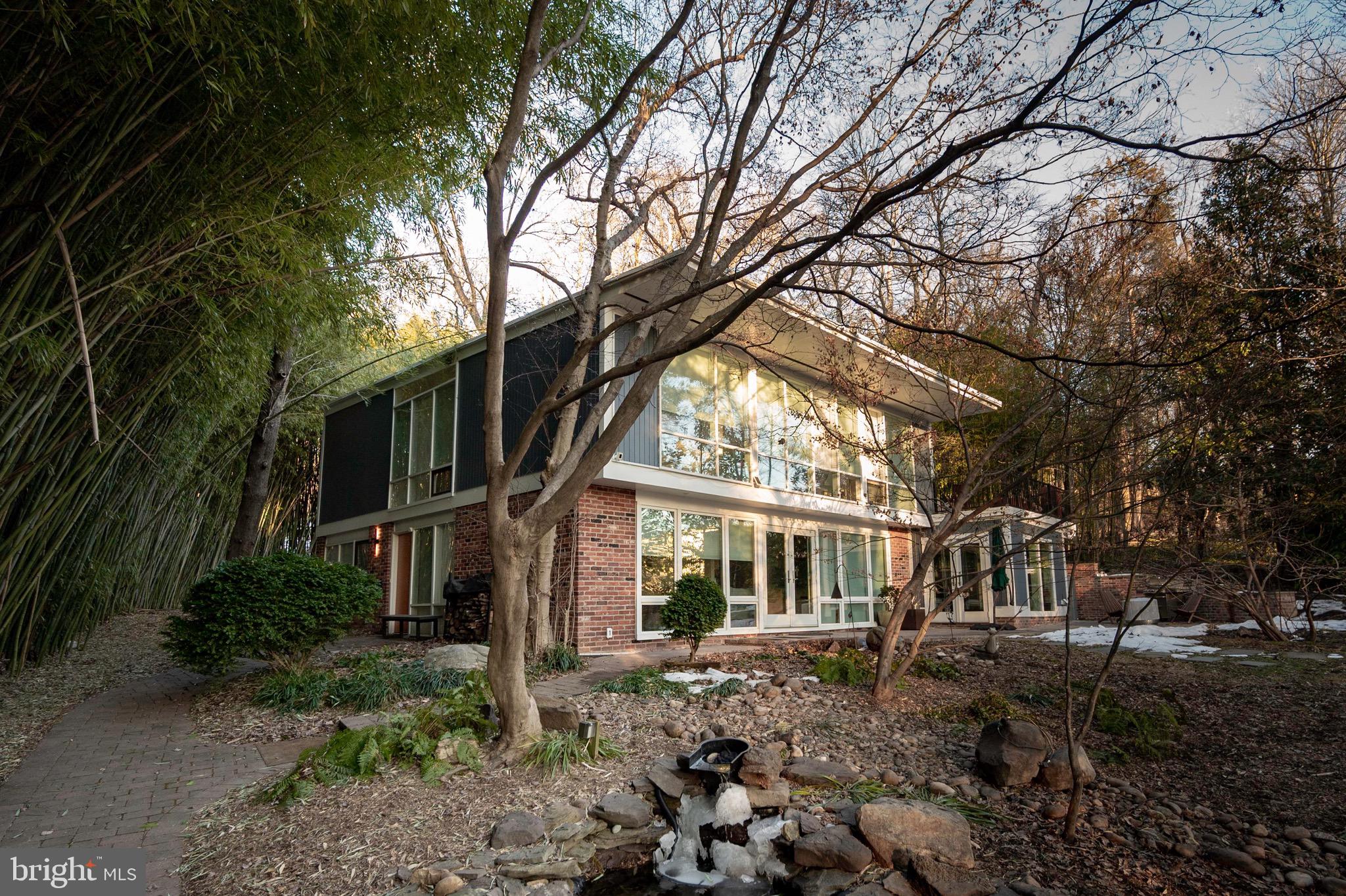 HOLLIN HILLS - Residential