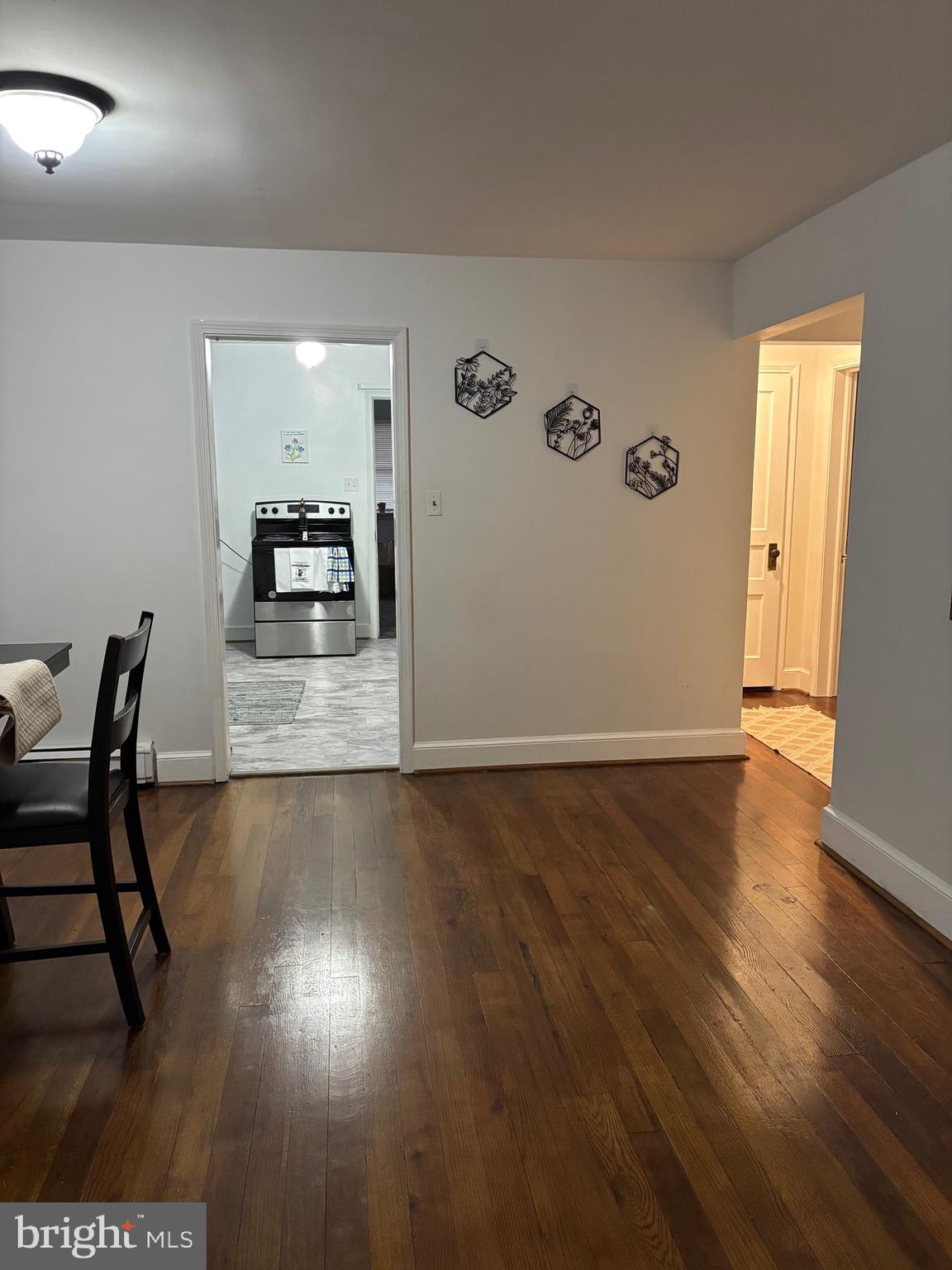 104 E WASHINGTON STREET