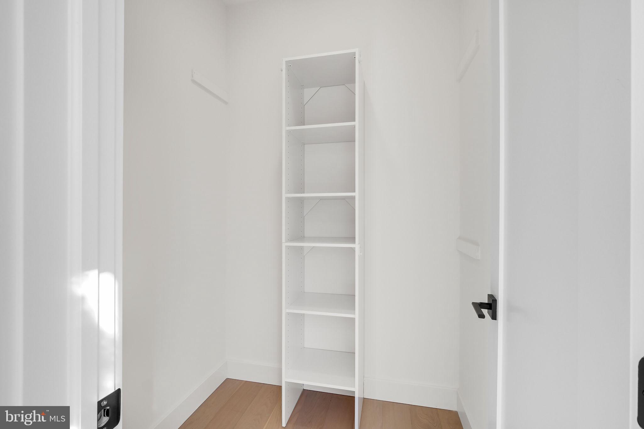 PARKWOOD - Residential