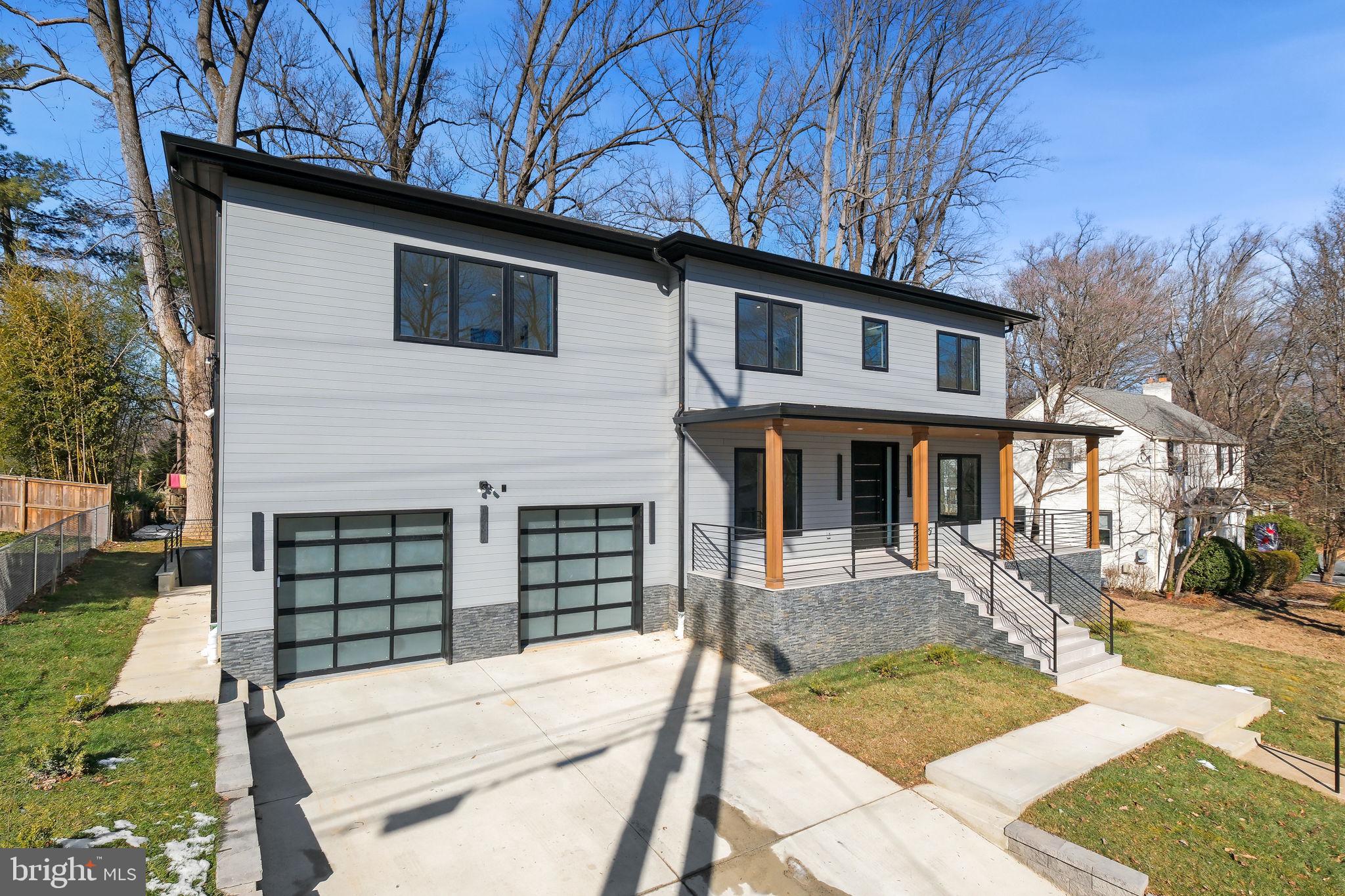 9704 CEDAR LANE