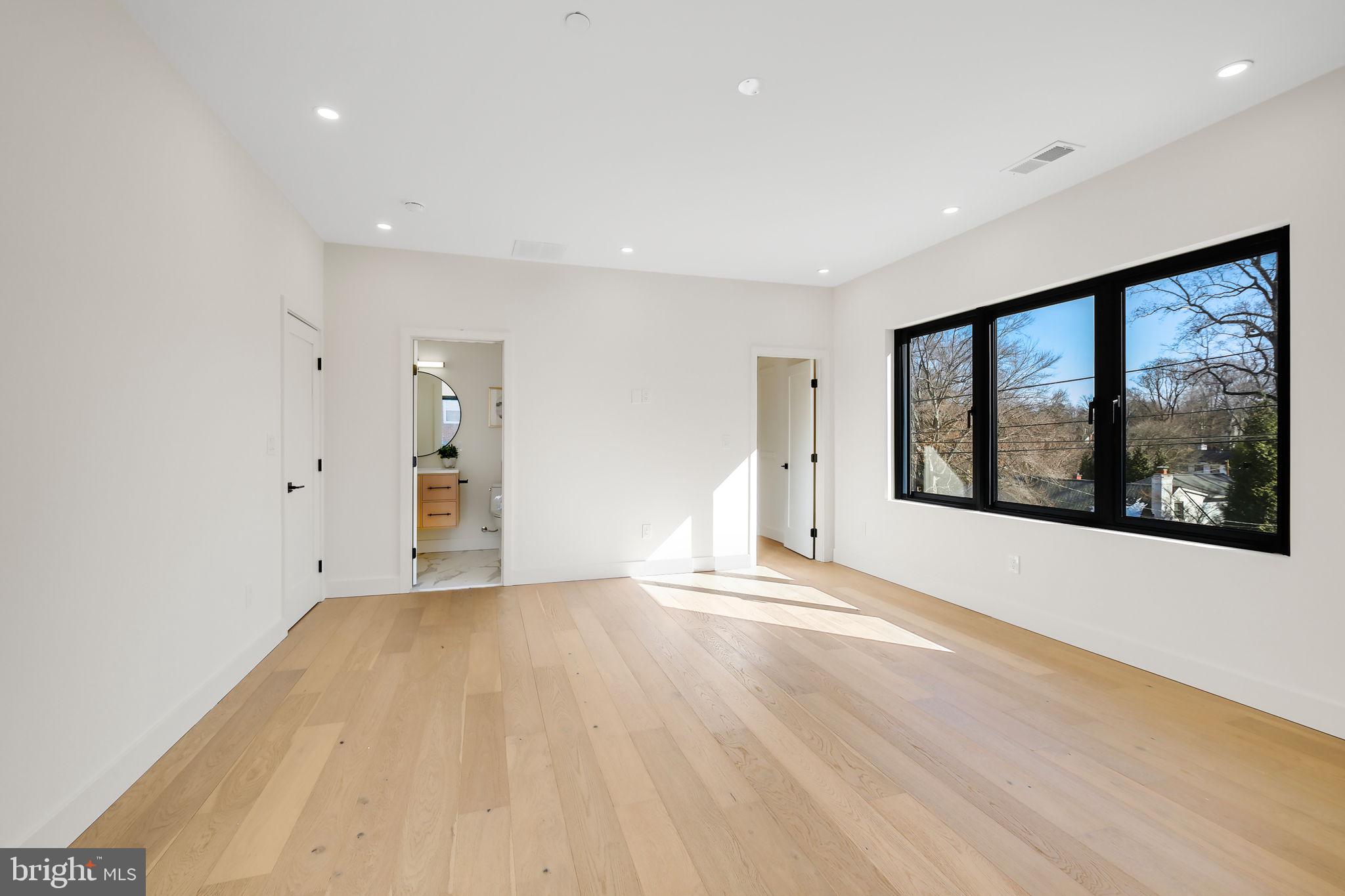 PARKWOOD - Residential