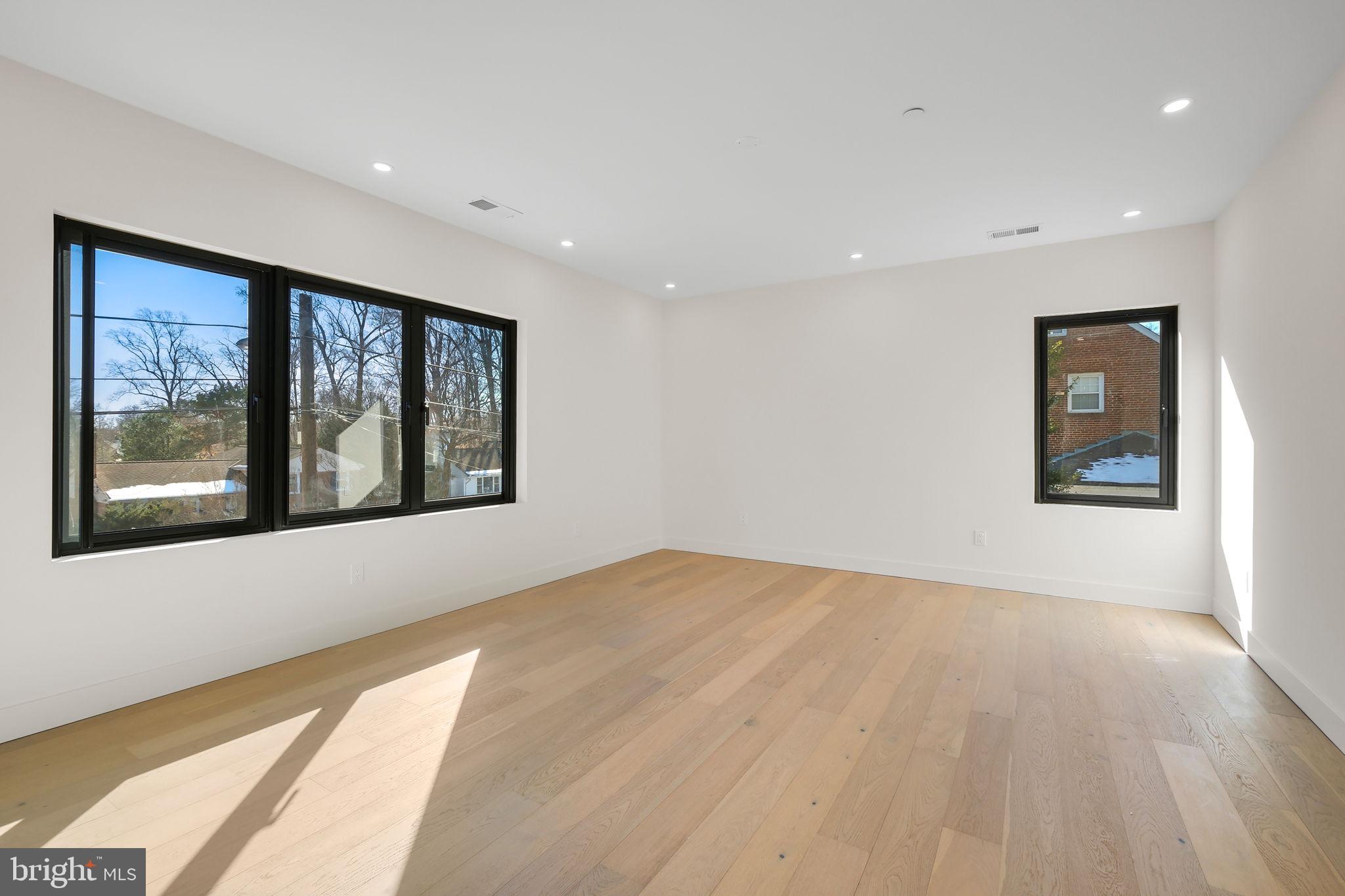 PARKWOOD - Residential