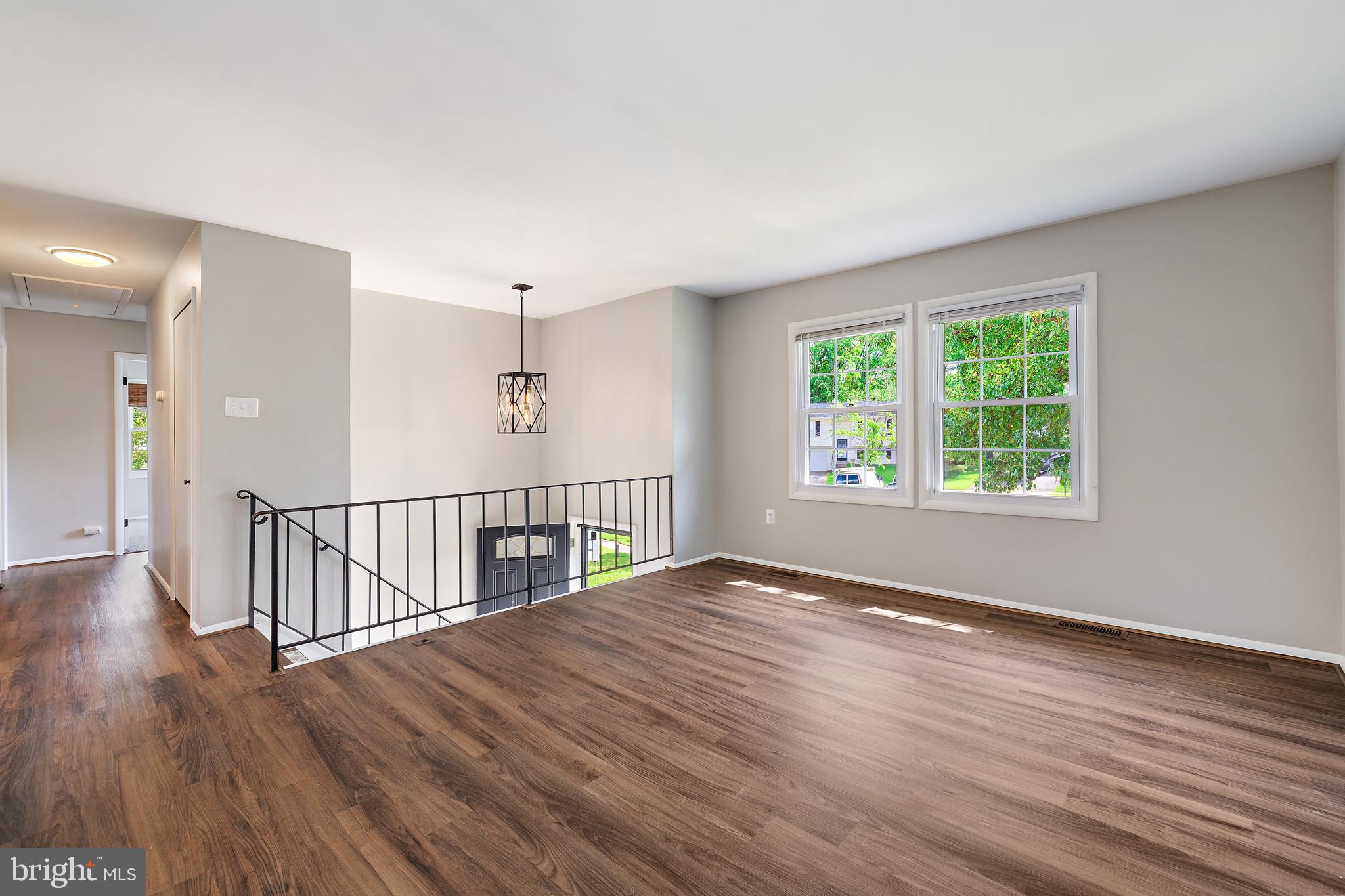 THE PROVINCES - Residential