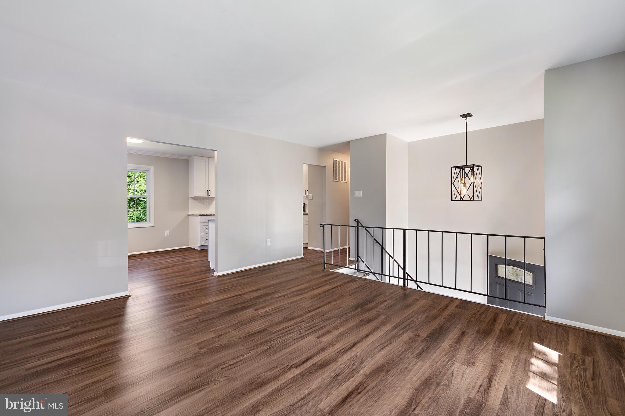 THE PROVINCES - Residential