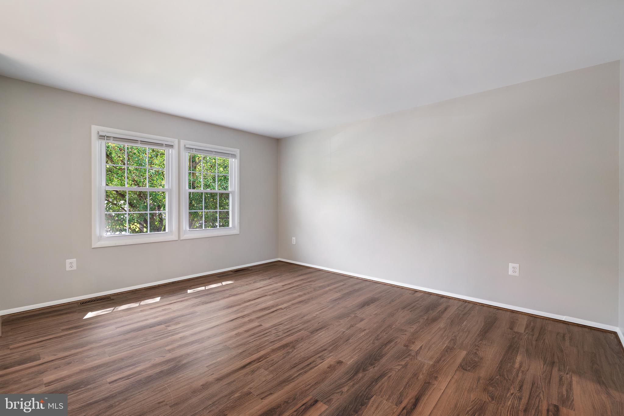 THE PROVINCES - Residential