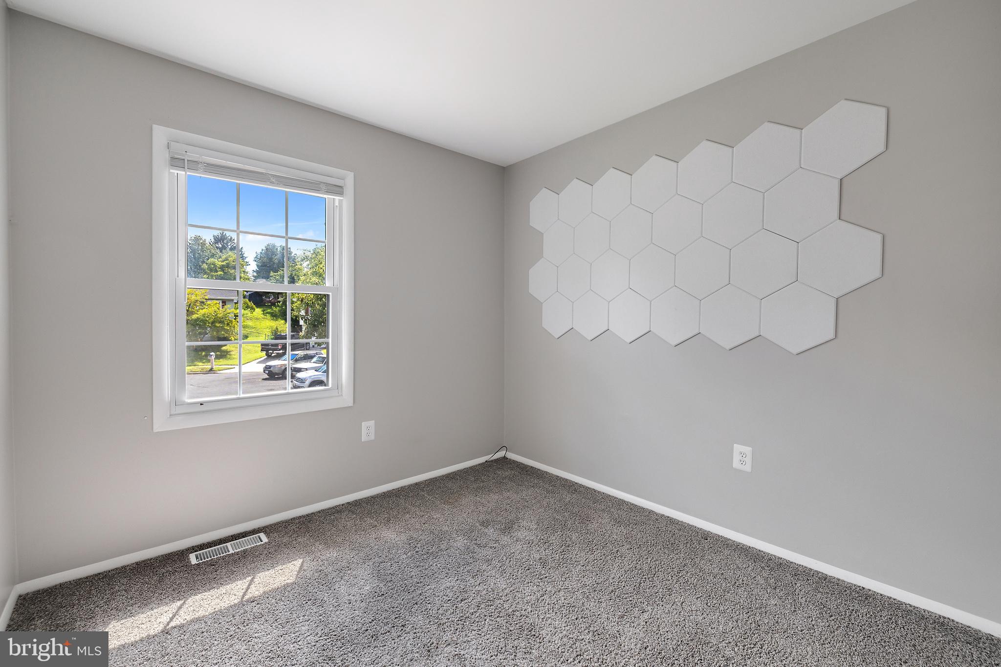 THE PROVINCES - Residential