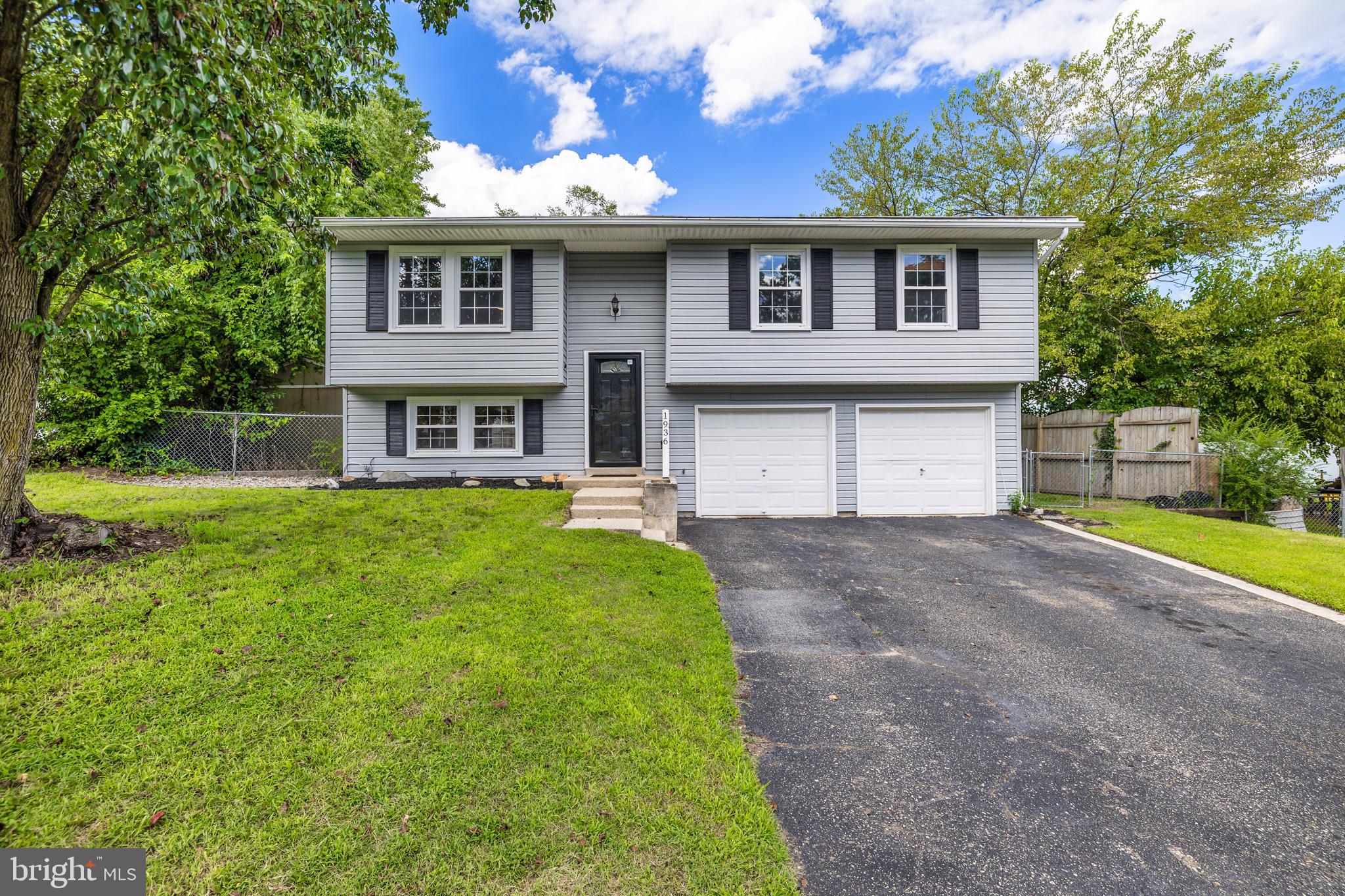 THE PROVINCES - Residential